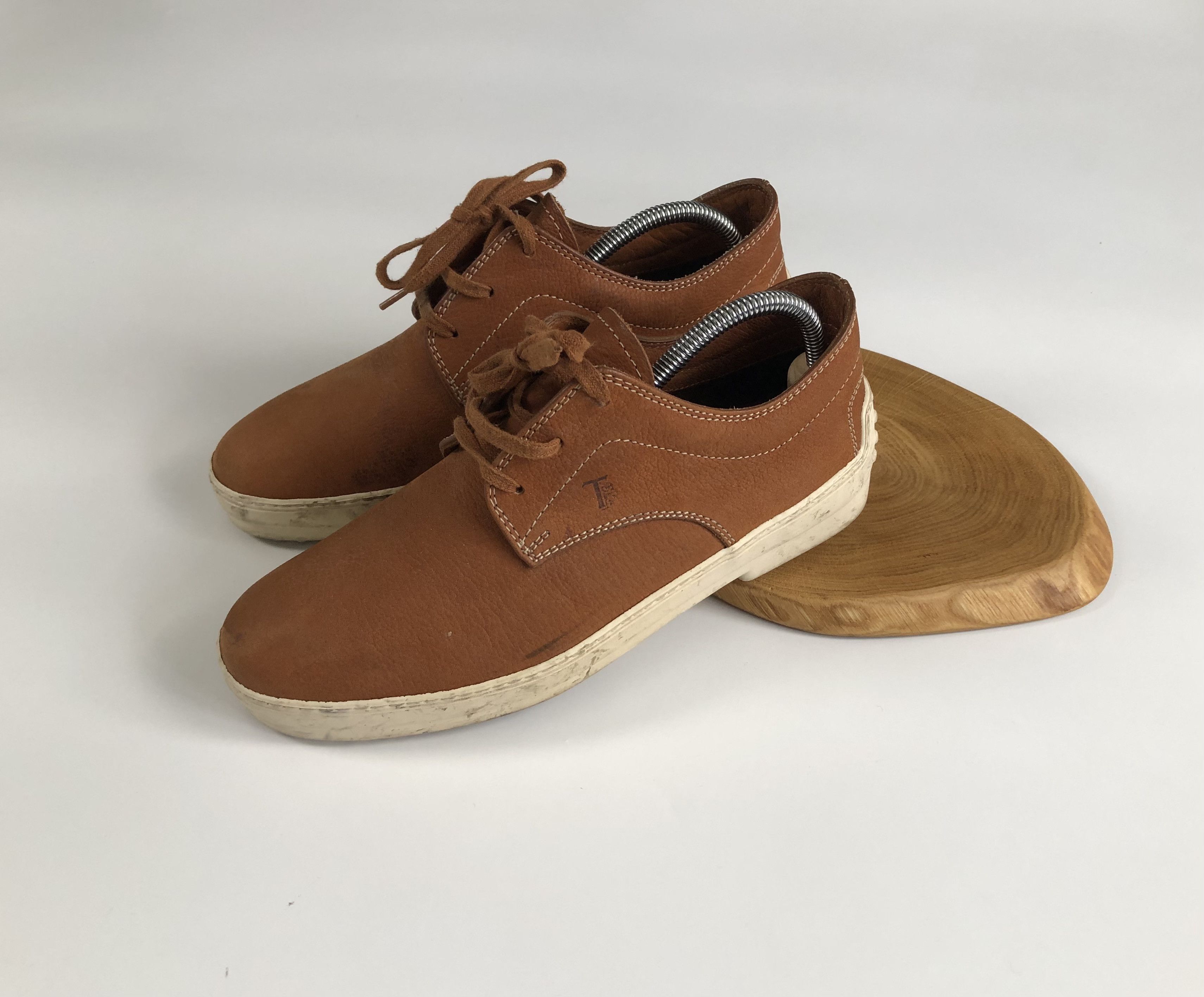 Tod's Tod’s Gommino Suede Sneakers Size US 7.5 / EU 40-41 - 2 Thumbnail