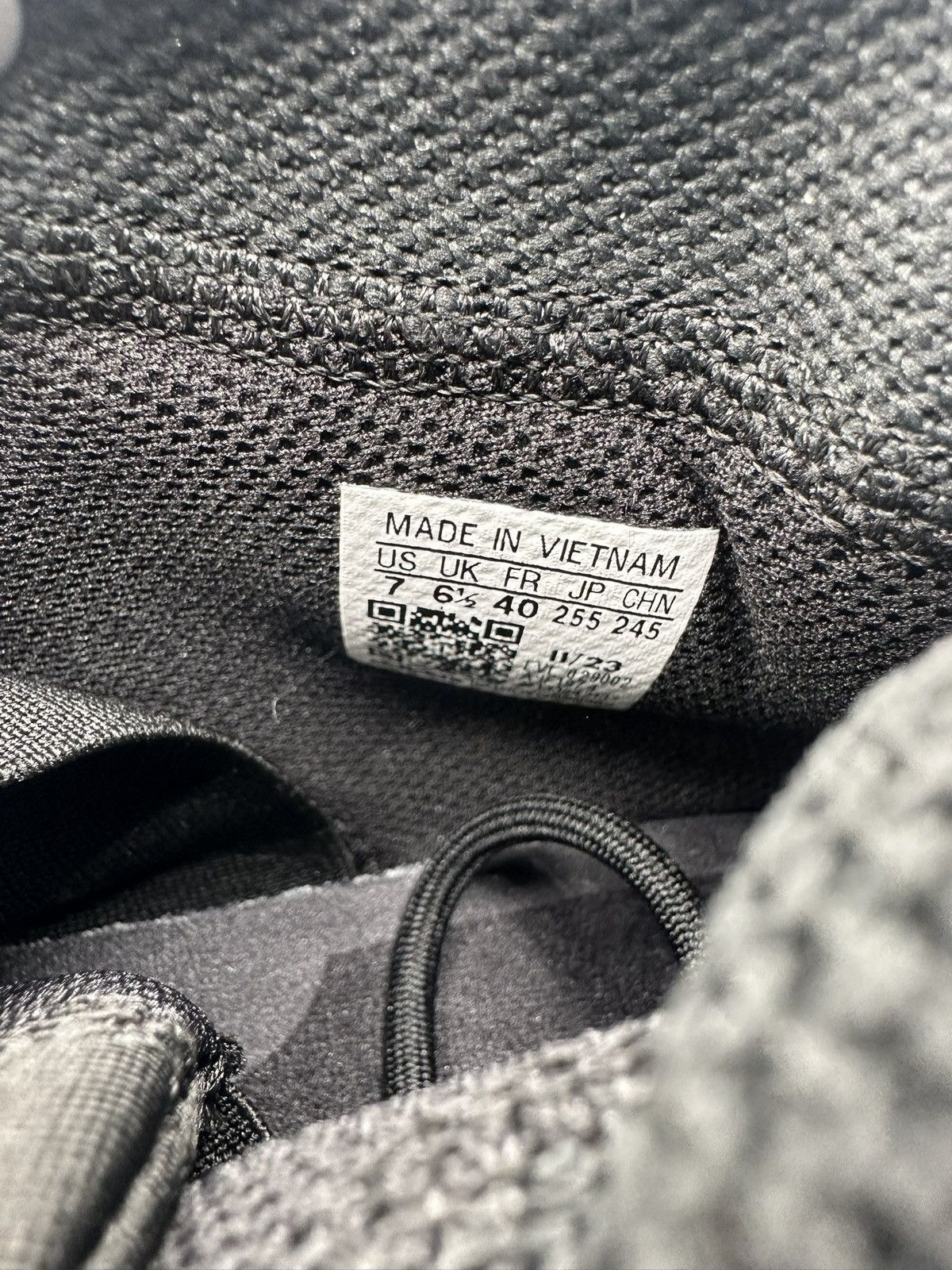 Adidas Adidas AE 1 J “The Future” size 7y Size US 7 / EU 40 - 6 Thumbnail