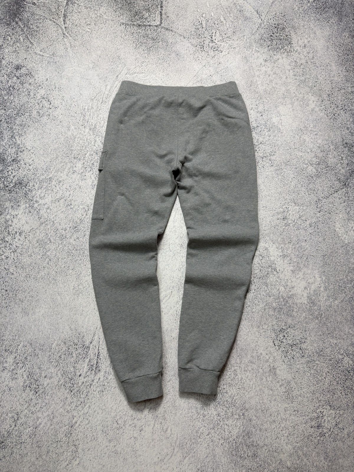 C.P. Company C.P. Company Diagonal Raised Fleece Cargo Grey Sweatpants Size US 32 / EU 48 - 15 Thumbnail