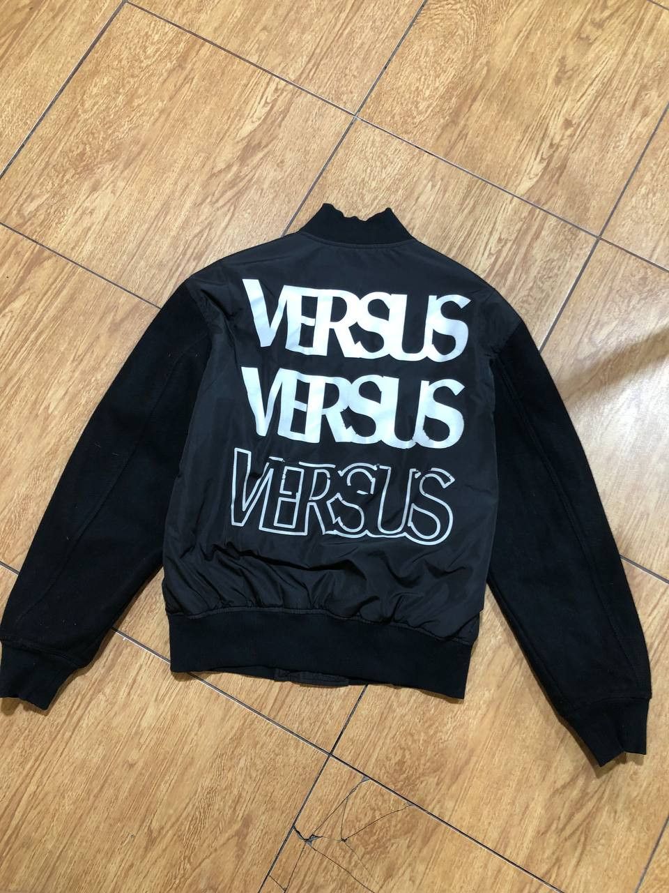 Versus Versace Versace VERSUS Designer Black Full Zip Up Logo Size US M / EU 48-50 / 2 - 19 Thumbnail