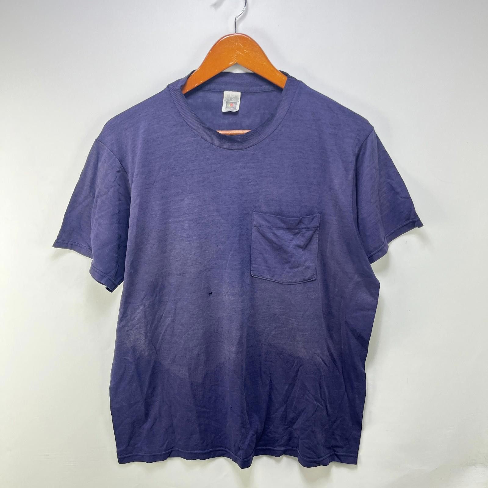 Fruit Of The Loom Vintage 90s Sun faded Blank Pocket T Shirt Large Navy Size US L / EU 52-54 / 3 - 1 Thumbnail