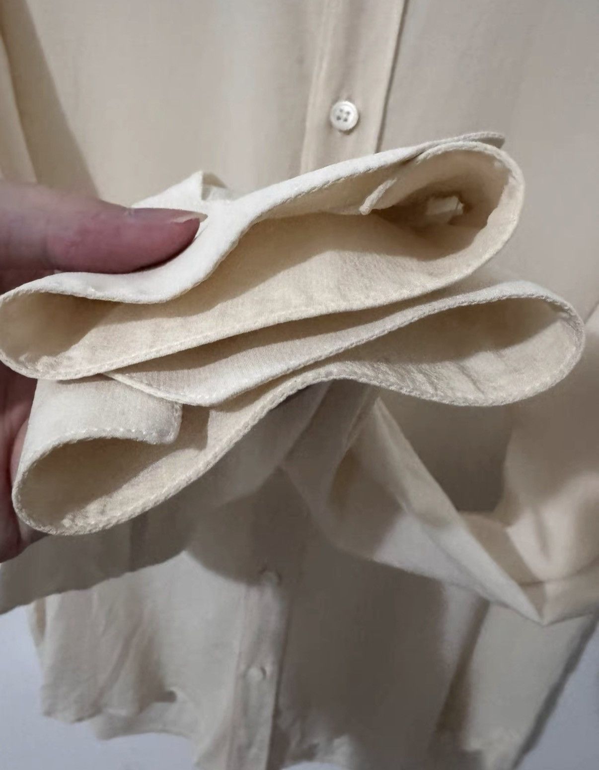 Saint Laurent Paris Saint Laurent 13FW Silk Point Collar Basic Off-White Shirt Size US M / EU 48-50 / 2 - 6 Thumbnail