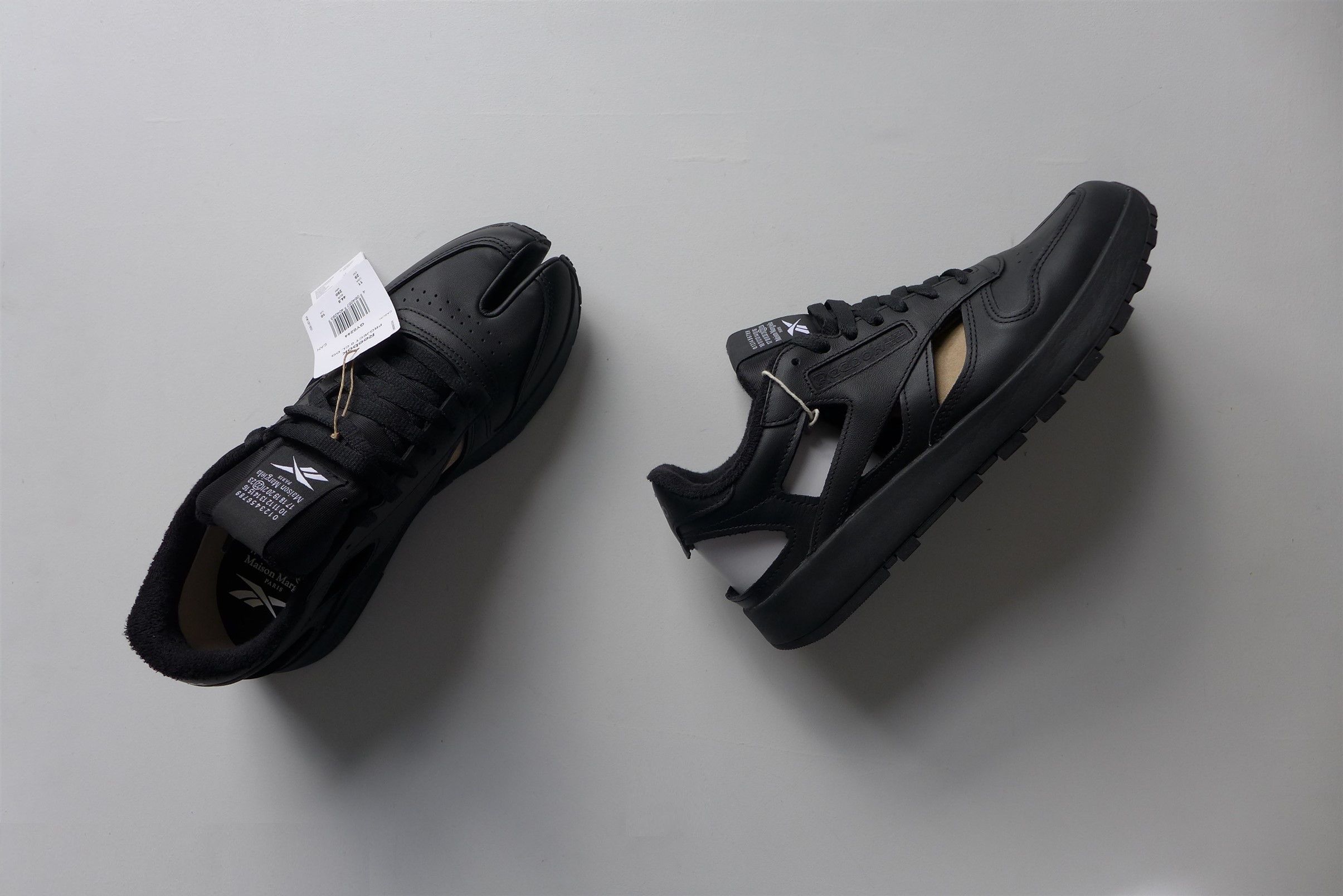 Maison Margiela Magiela x Reebok Tabi Black Classic Leather DQ Sneakers Size US 11 / EU 44 - 7 Thumbnail
