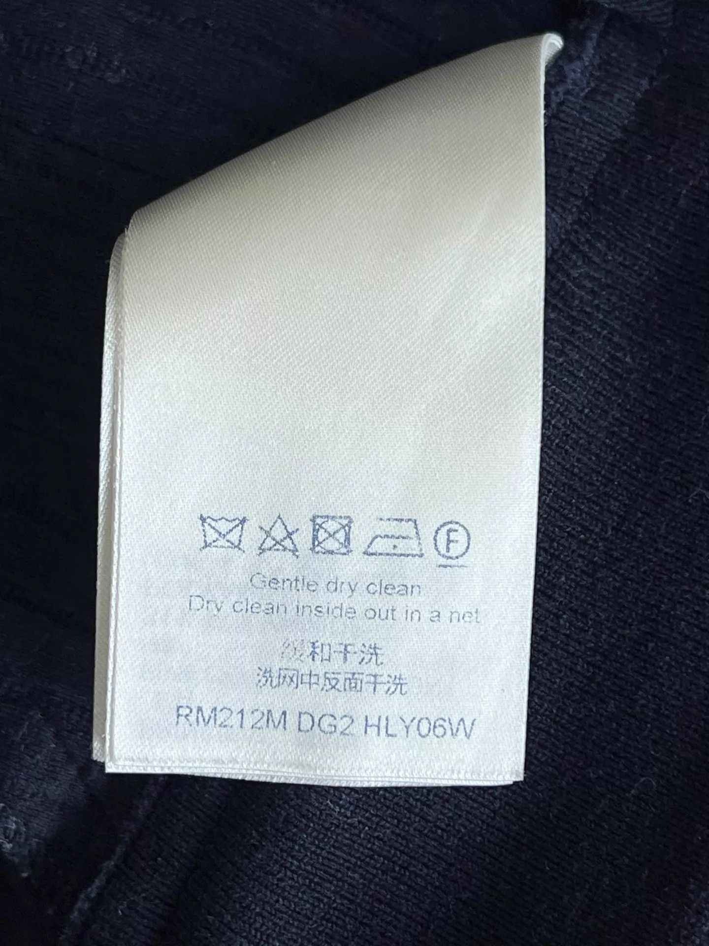 Louis Vuitton Louis Vuitton Men's Navy Big Logo S Shorts Size US 29 - 7 Thumbnail