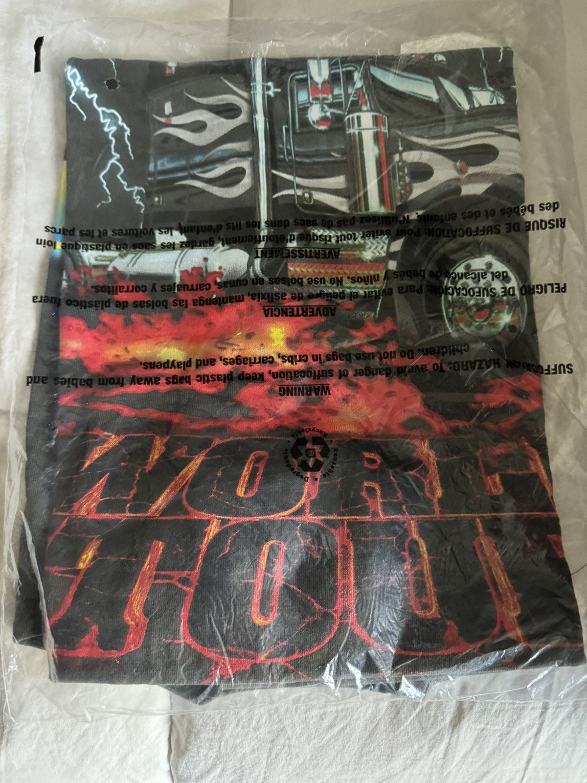 Rap Tees × Vintage Bad Bunny Last World Tour Tee Size US M / EU 48-50 / 2 - 8 Thumbnail