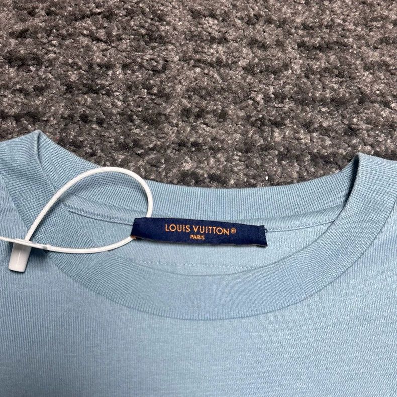 Louis Vuitton Louis Vuitton Hammer Tool Embroidered Haze Blue Short Sleev Size US M / EU 48-50 / 2 - 3 Thumbnail