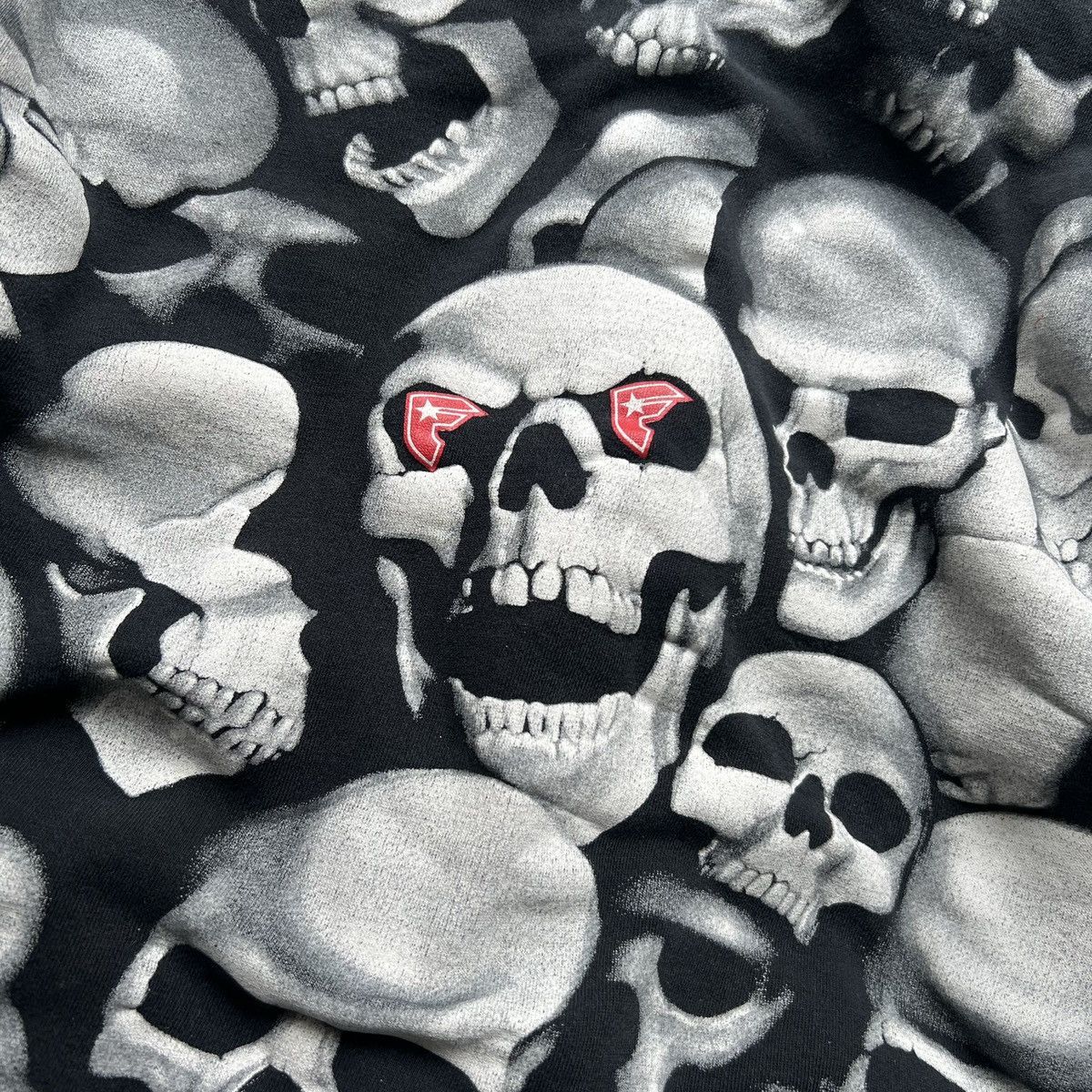 Vintage Famous Stars & Straps Skull hoodie chrome Size US L / EU 52-54 / 3 - 3 Thumbnail