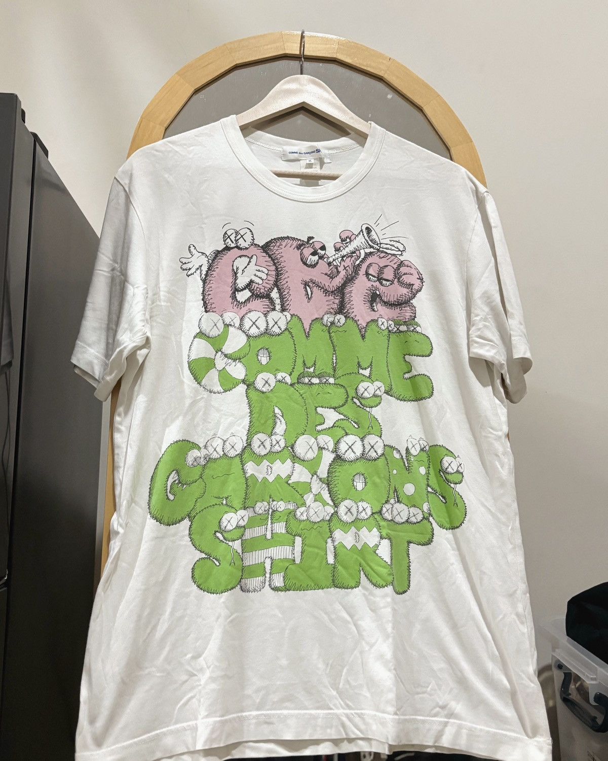Comme des Garcons Comme des Garcons x Kaws Size US XL / EU 56 / 4 - 1 Thumbnail