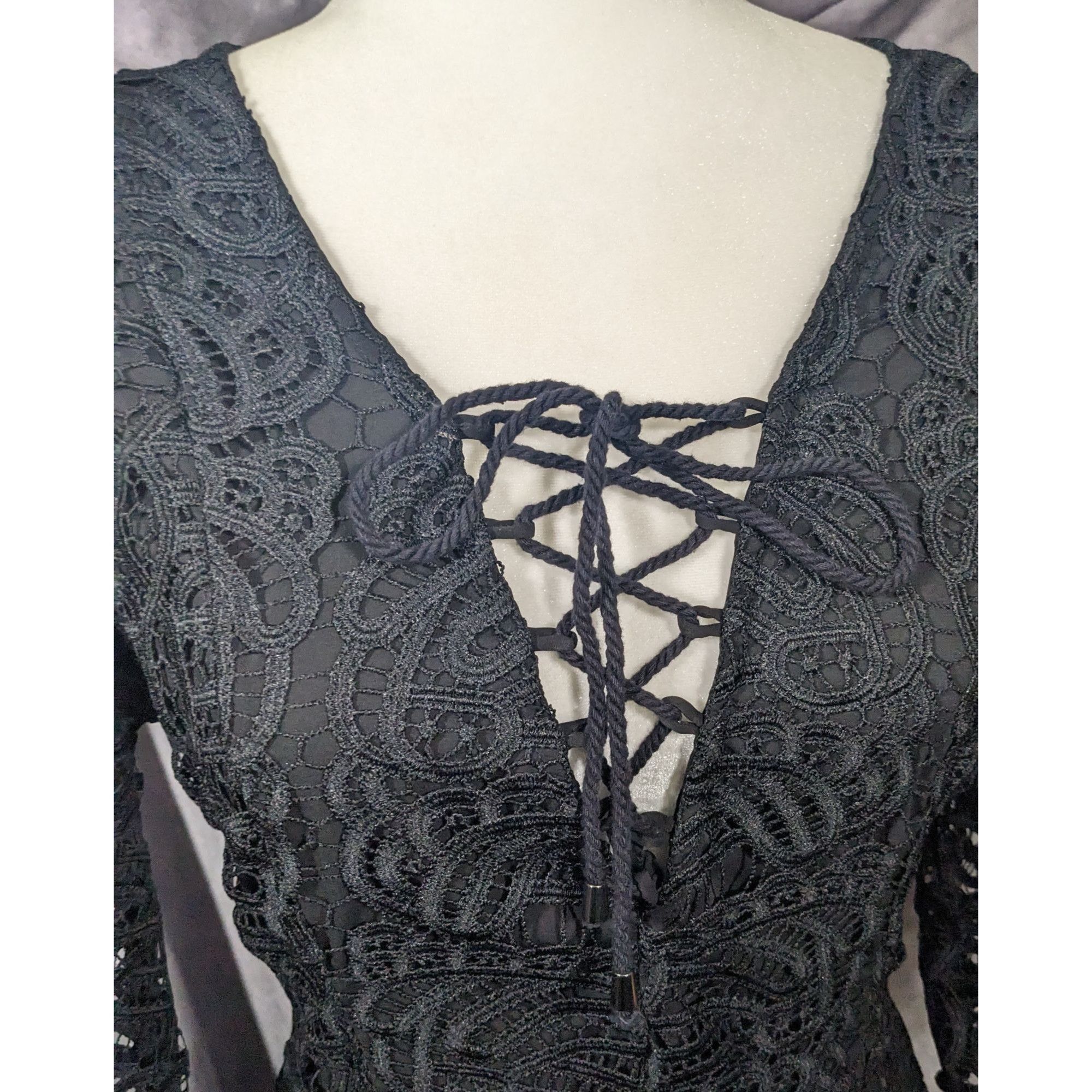 Other Tularosa Gothic Coal Black Lace Bell Sleeve Tie Front Dress Size M / US 6-8 / IT 42-44 - 10 Thumbnail