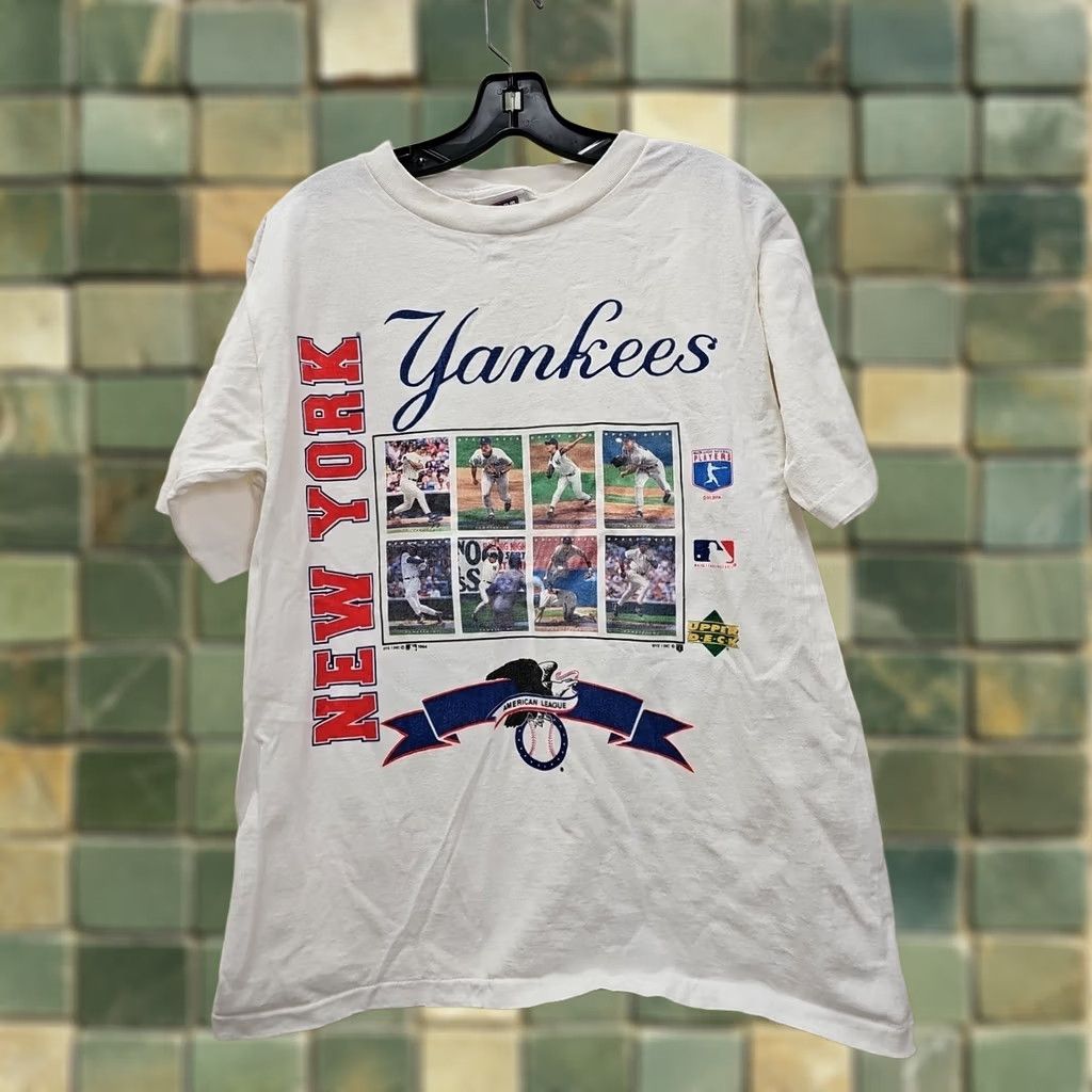 Vintage Vintage 90s Men’s Large Yankees Baseball Card Tee Shirt Upper Deck Rare Single T-Shirt Mens White 90s Budgets Sports Meme Size US L / EU 52-54 / 3 - 1 Thumbnail