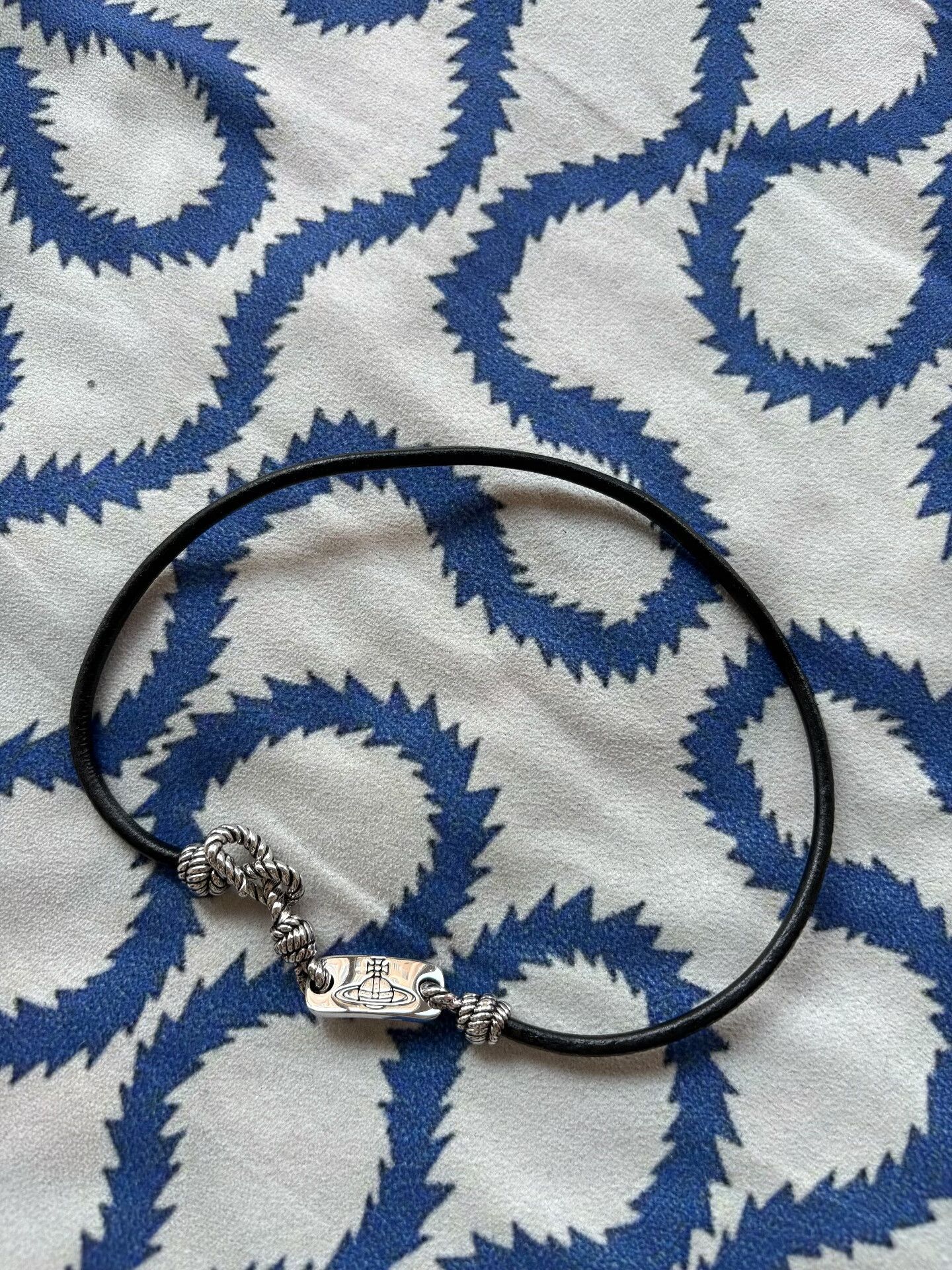Vivienne Westwood vivienne westwood black choker with saturn badge Size ONE SIZE - 1 Thumbnail