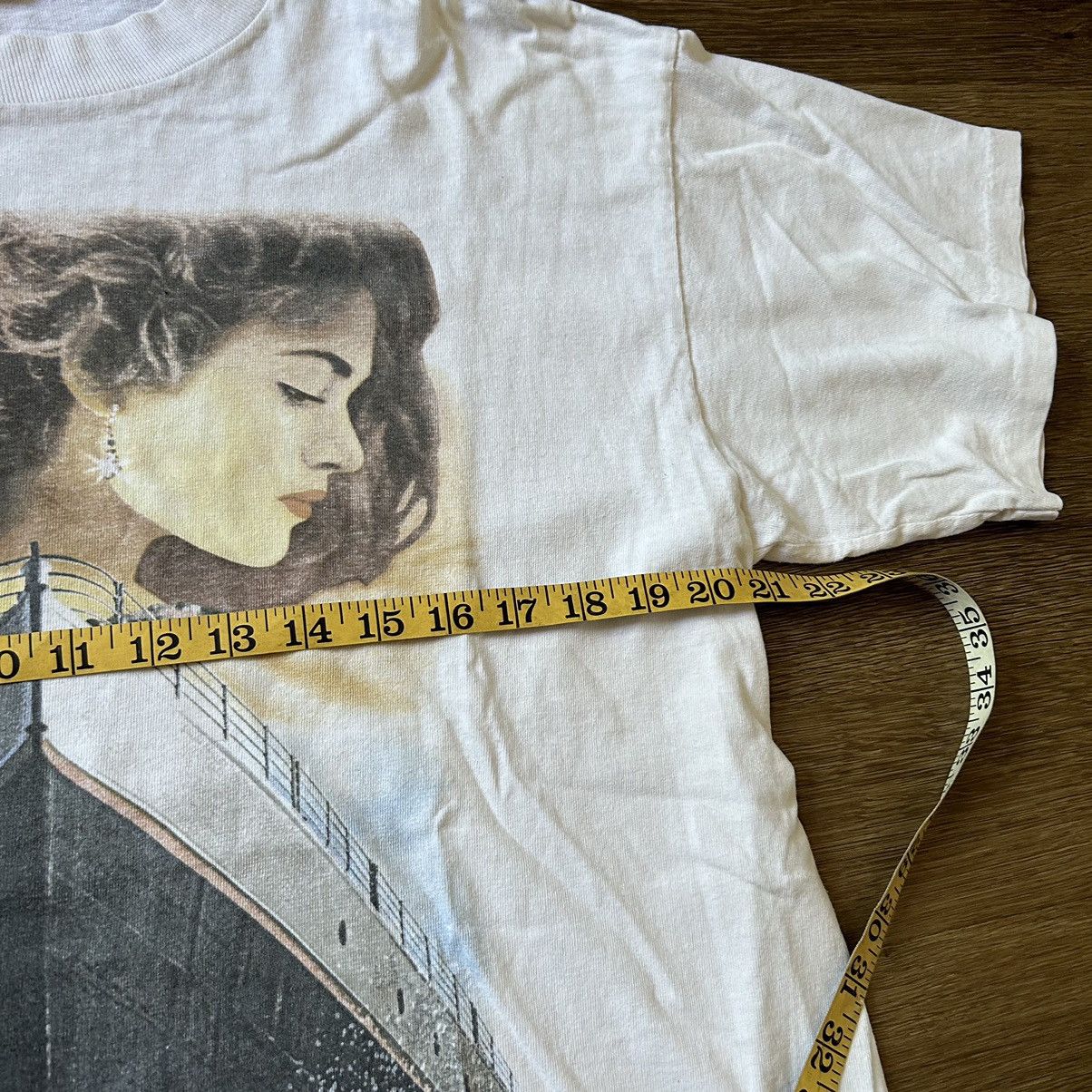 Vintage Titantic Promo Movie Tee Size US L / EU 52-54 / 3 - 4 Thumbnail