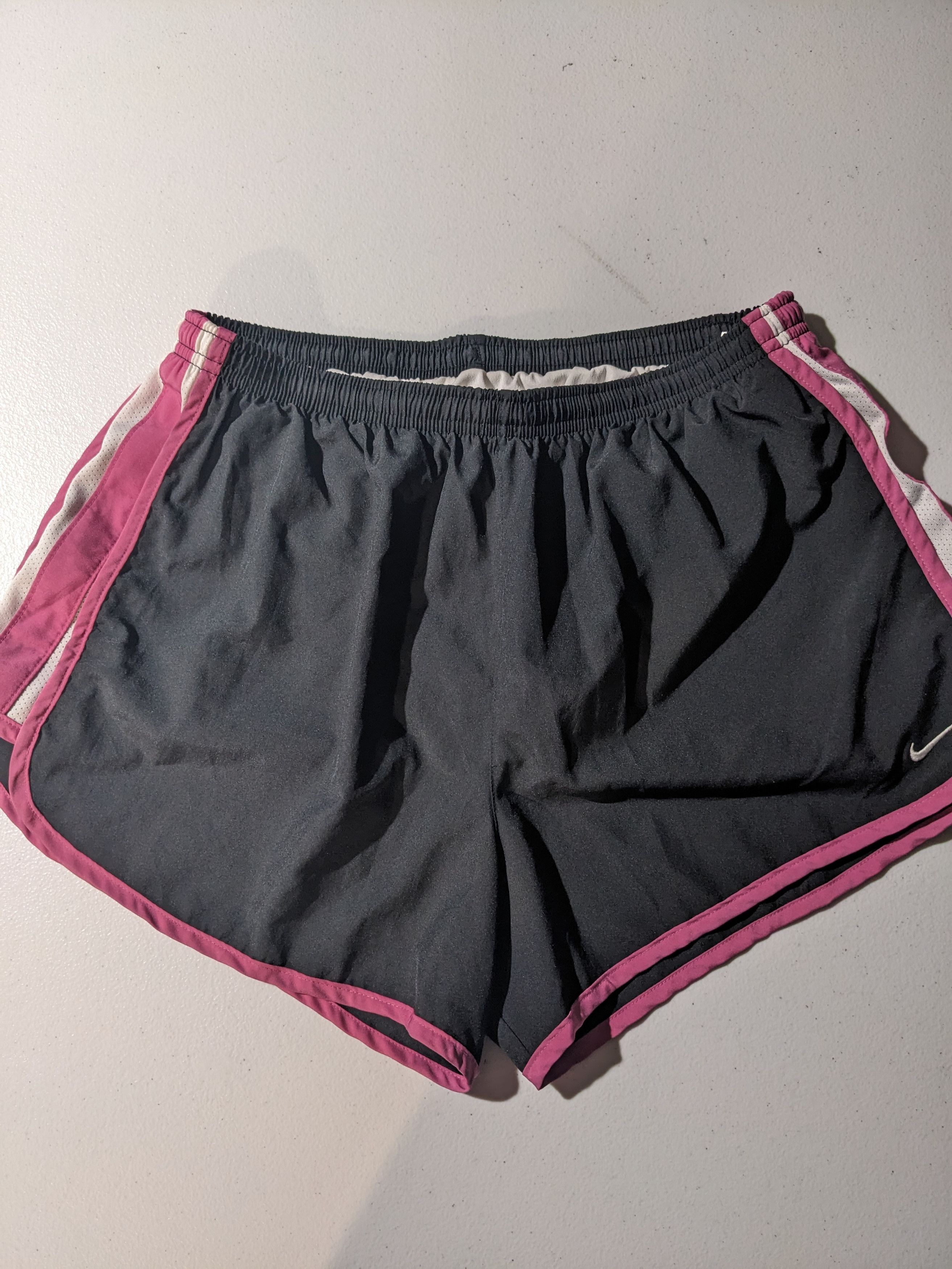 Nike × Vintage Nike Fit Dry Black Pink Large Shorts Size 30" / US 8 / IT 44 - 1 Thumbnail