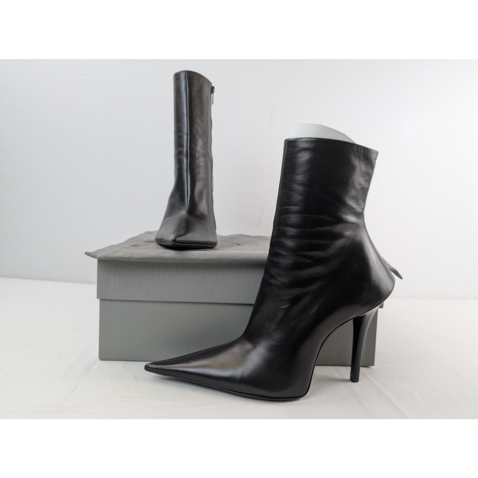 Balenciaga o1rshd1 Witch Bootie Shiny Soft Sheepskin Boot in Black Size US 8 / IT 38 - 17 Thumbnail