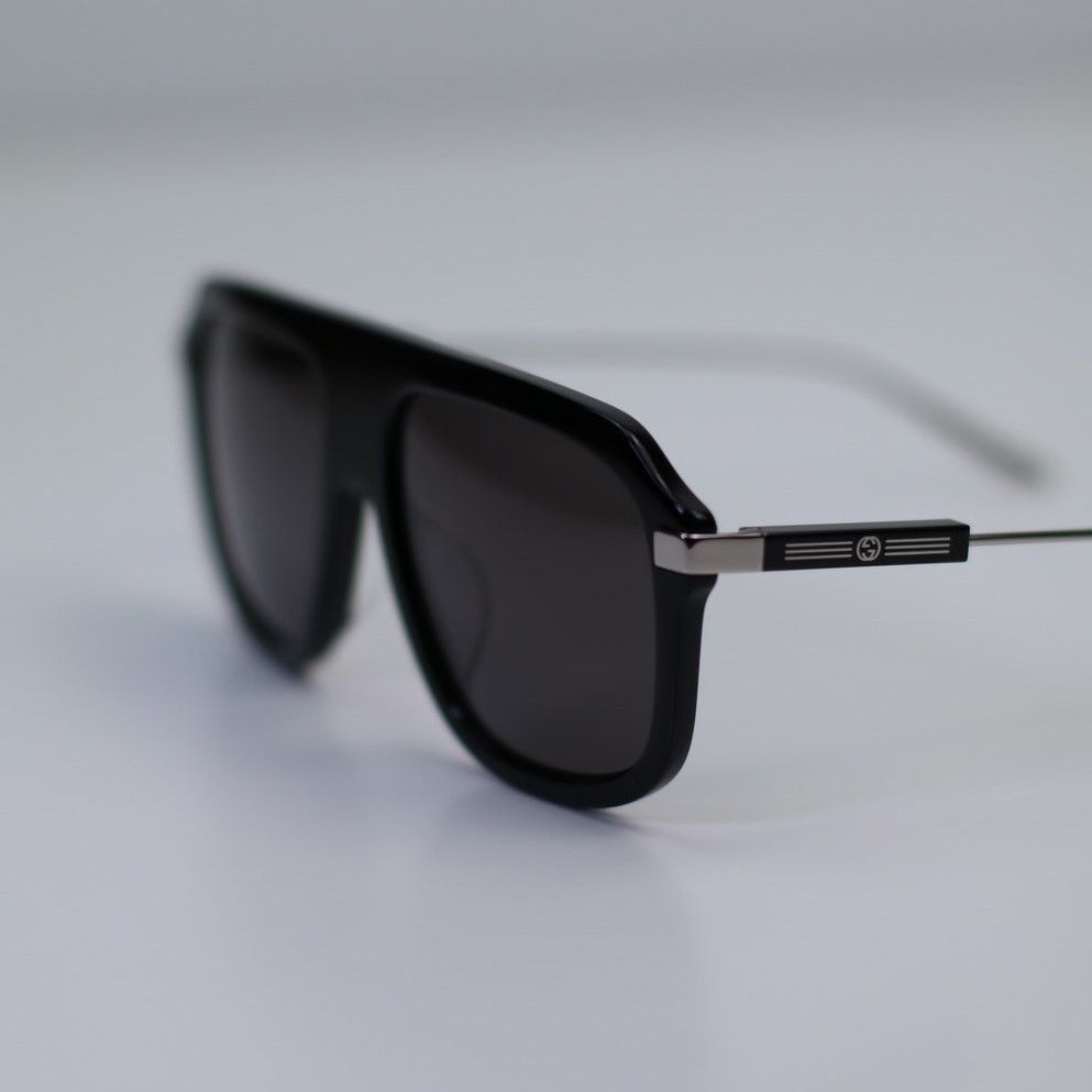 Gucci NEW Gucci Sunglasses GG1309S 005 Shiny Black Grey Shield Men Size ONE SIZE - 7 Thumbnail