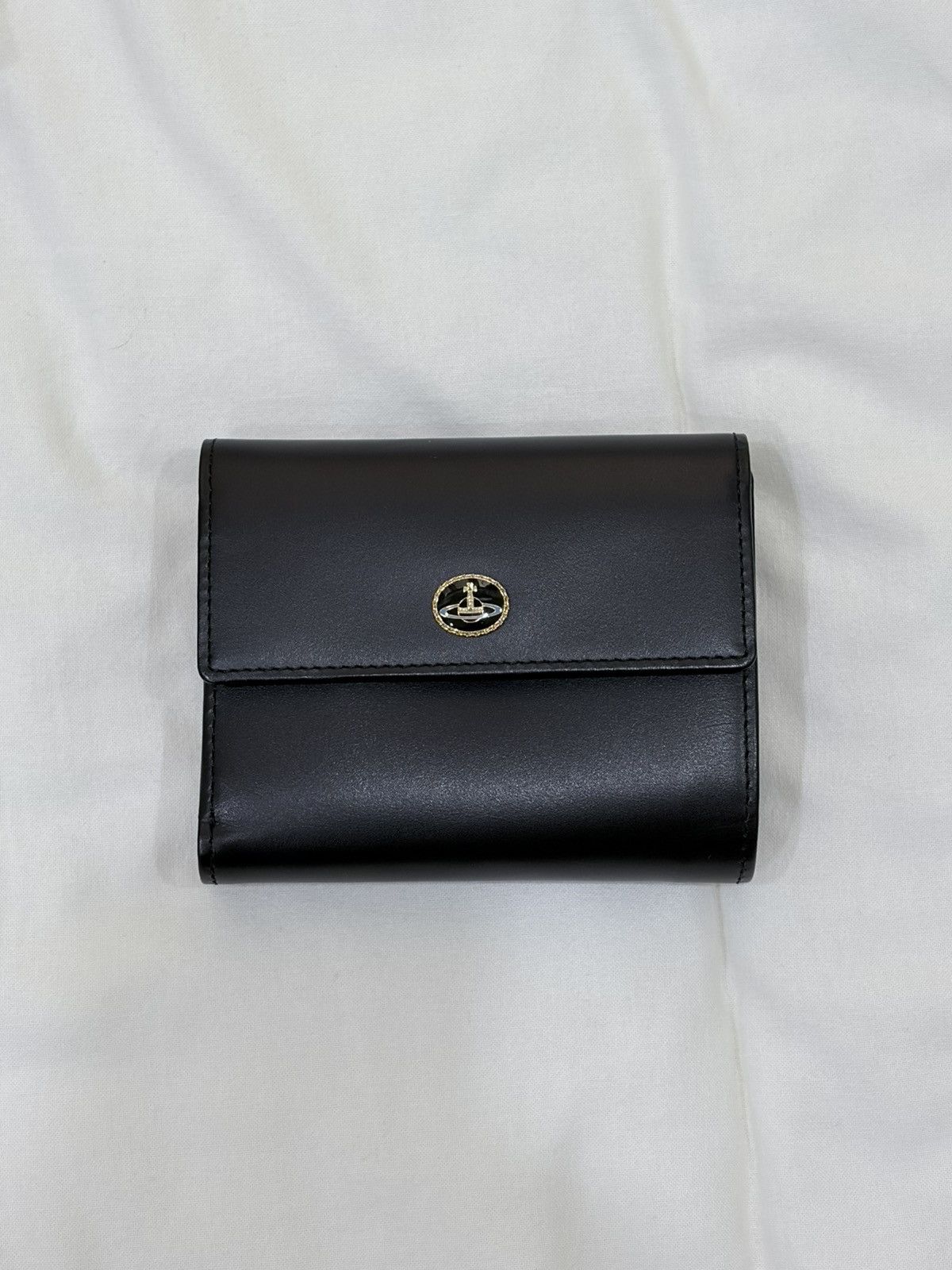 Vivienne Westwood *Japan Exclusive* VINTAGE ORB LEATHER CLASP TRIFOLD WALLET Size ONE SIZE - 1 Thumbnail