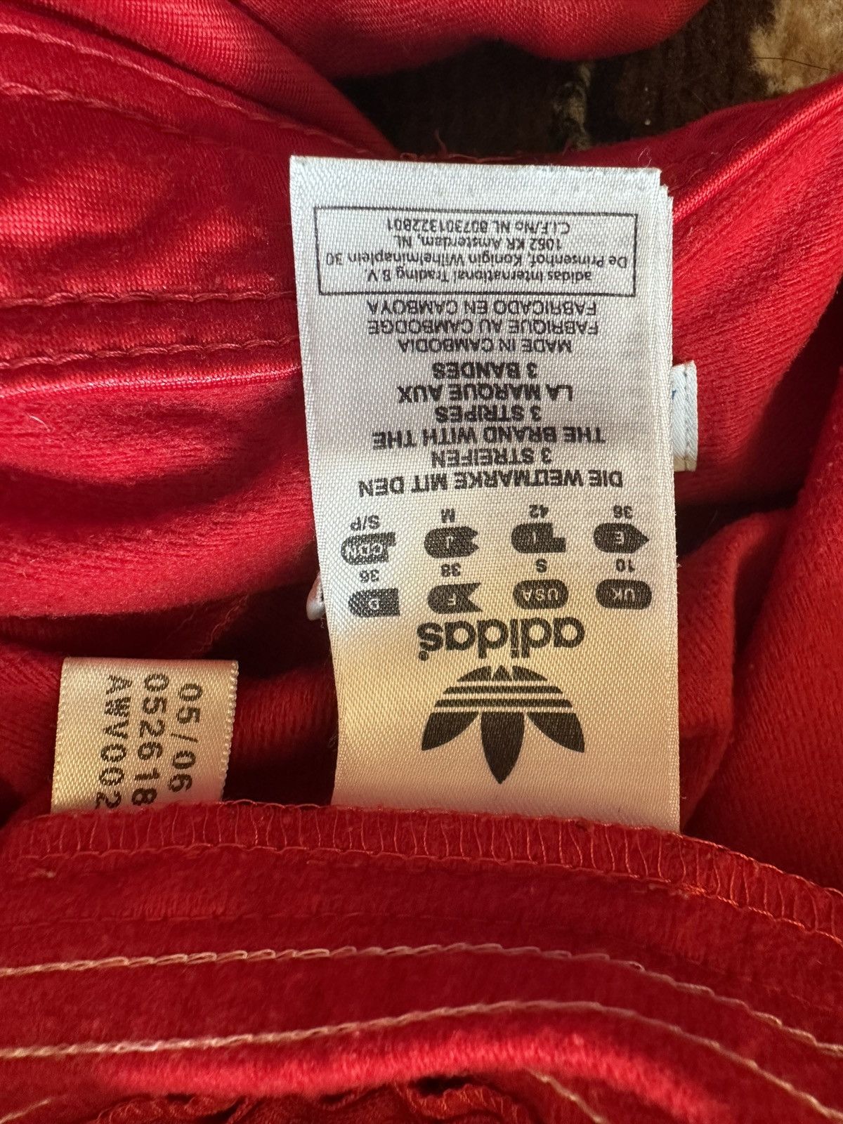 Adidas Vintage Adidas RED three stripes flared track pants. Rare Size US 30 / EU 46 - 5 Thumbnail