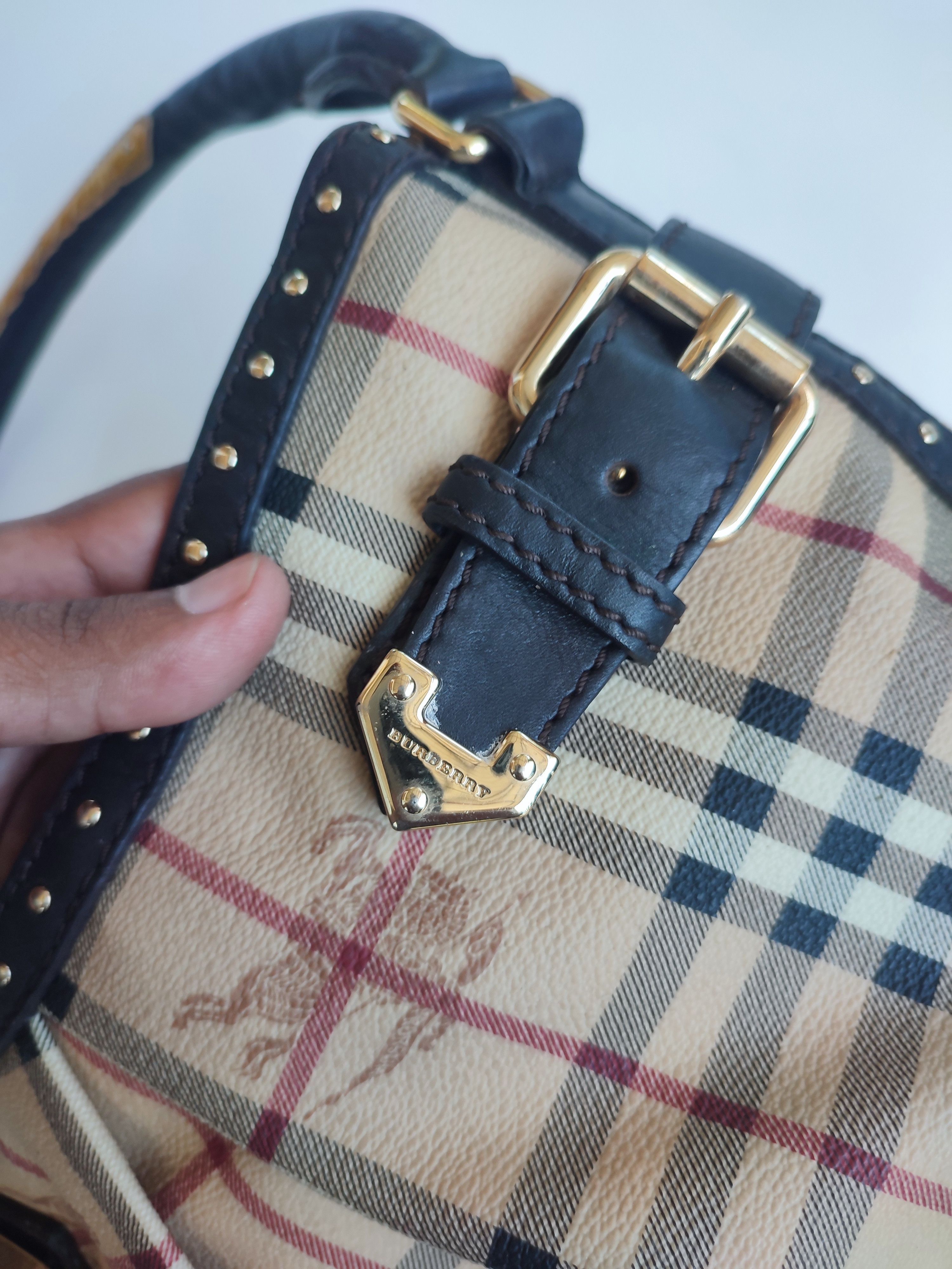 Burberry AUTH BURBERRY NOVA CHECK HOBO BAG Size ONE SIZE - 6 Thumbnail