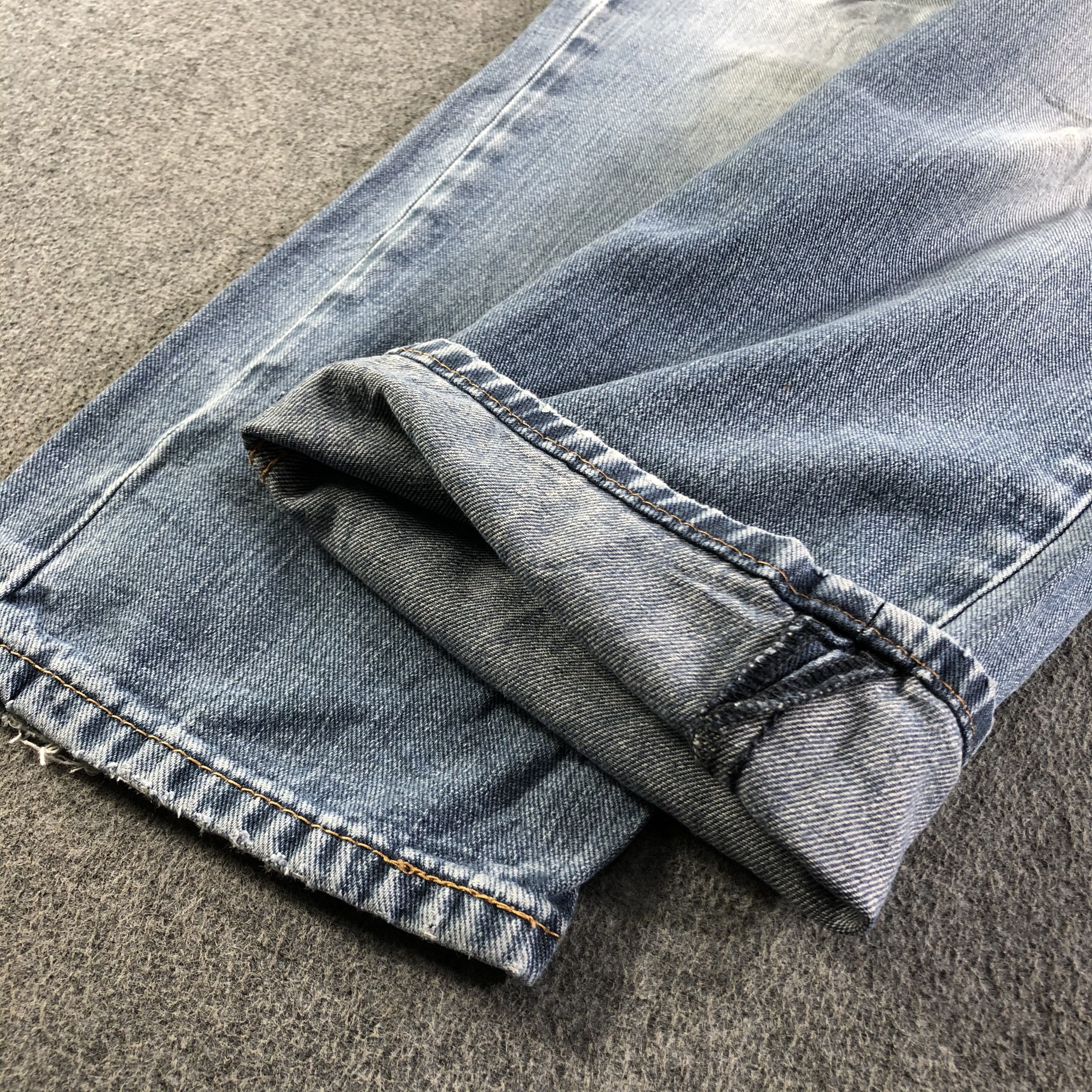 Levi's Vintage Levis 514 Jeans-J3406 Size US 35 - 7 Thumbnail