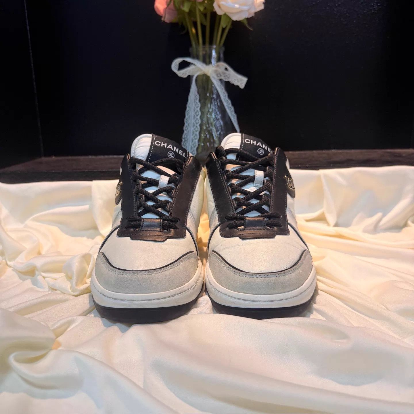 Chanel CHANEL Black & White CC Gold Sneaker 95 New 37.5 Size US 7 / IT 37 - 2 Thumbnail
