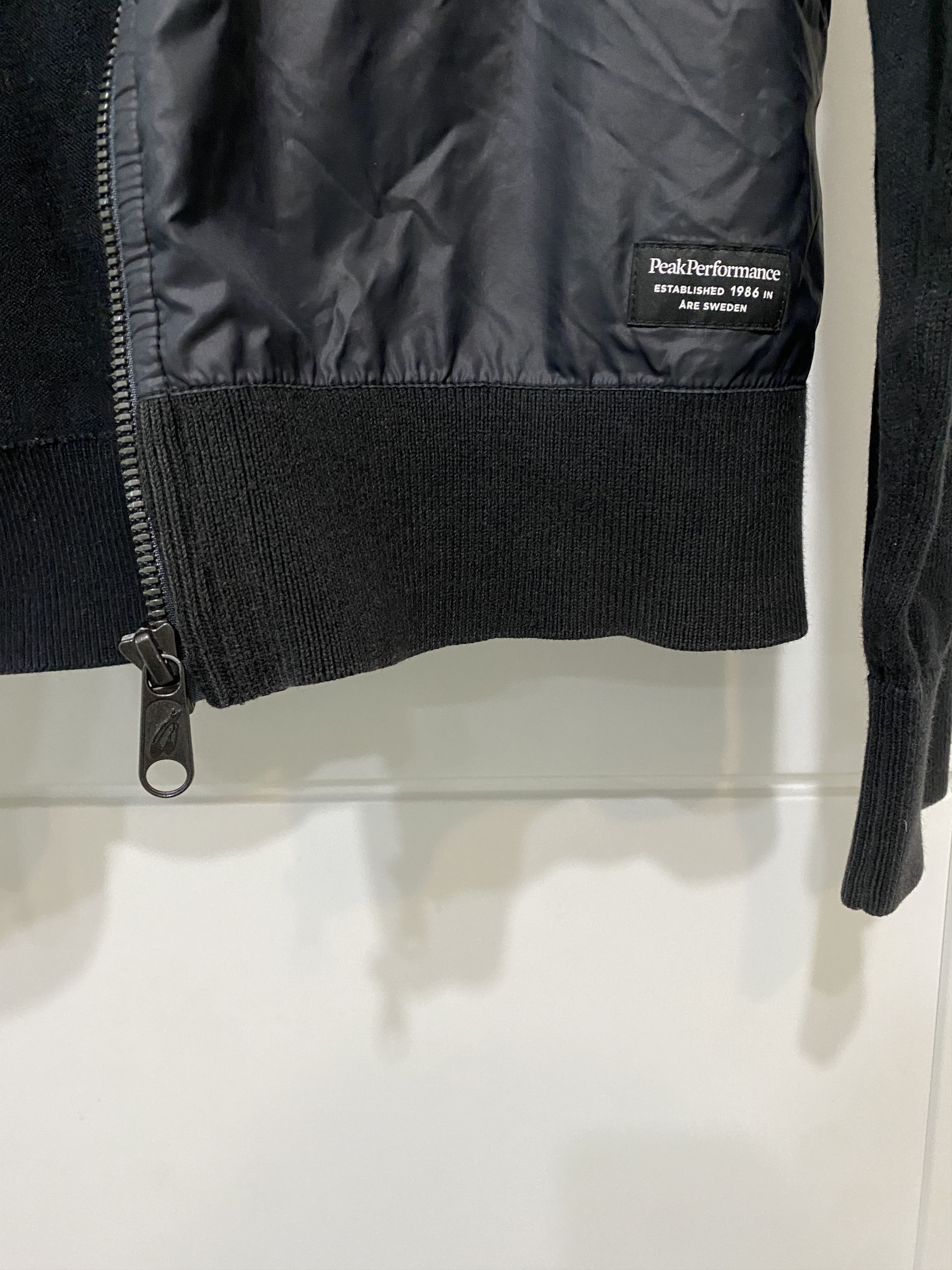 Peak Performance Peak performance samuel zip hoodie jacket size S Size US S / EU 44-46 / 1 - 6 Thumbnail