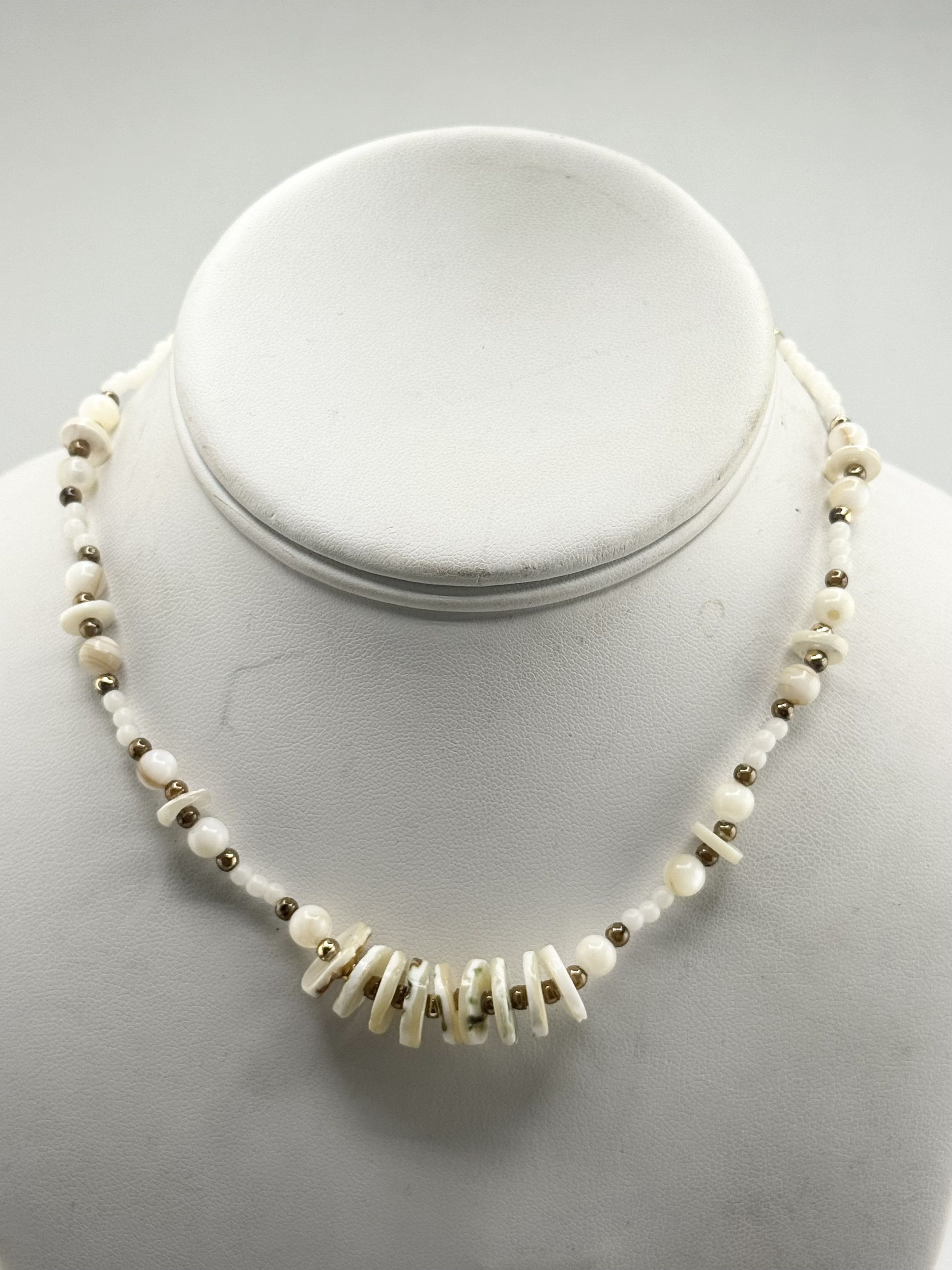 Vintage Vintage mother of pearl Japan beaded collar necklace with ta Size ONE SIZE - 6 Thumbnail