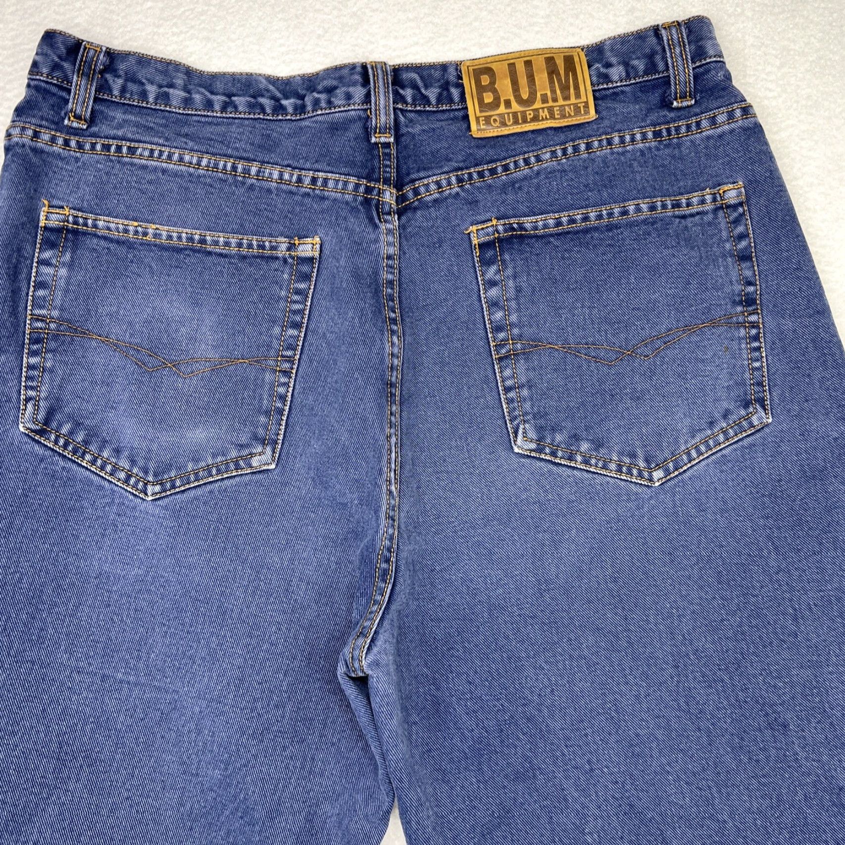 Vintage VINTAGE B.U.M. Equipment Jeans Men’s 38 x 33 Blue Denim Baggy Medium Wash Jeans Mens 90s Style Standards Size US 38 / EU 54 - 7 Thumbnail
