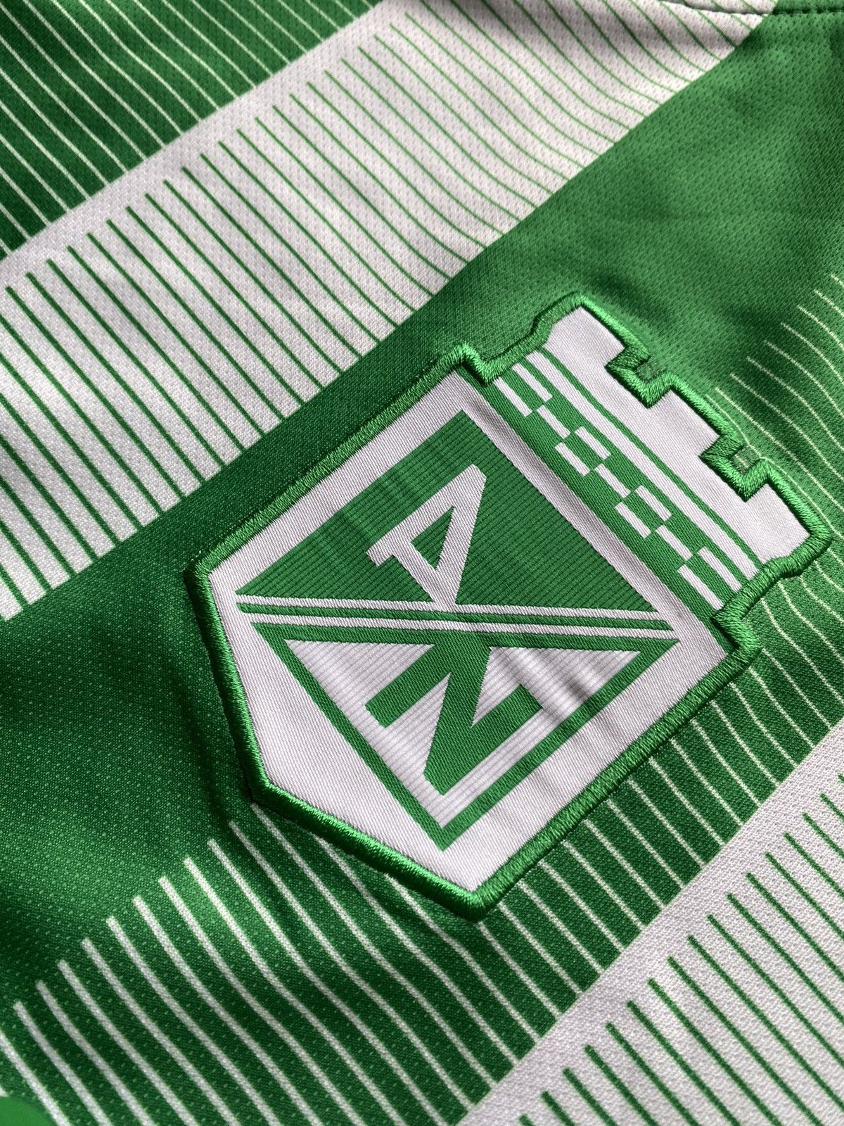 Nike 2019/20 Nike Atletico Nacional Home Football Soccer Jersey Size US L / EU 52-54 / 3 - 5 Thumbnail