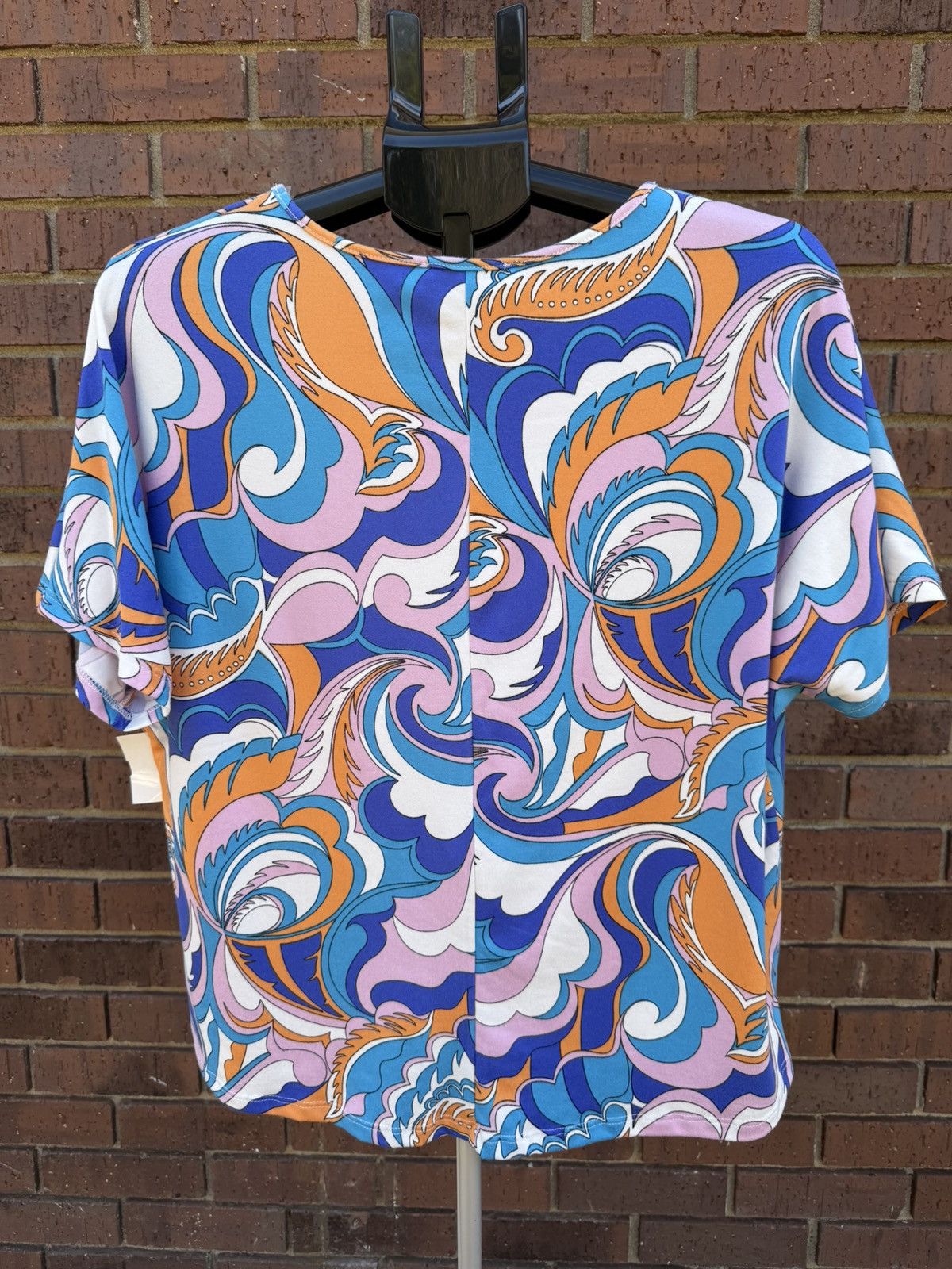 Other Entro USA Abstract VNeck Top MultiColor Short Sleeve Relaxed Size S / US 4 / IT 40 - 5 Thumbnail