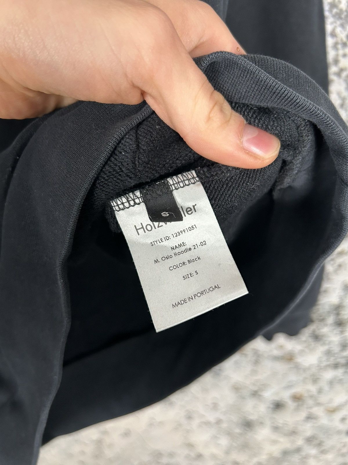 Holzweiler Holzweiler Black Basic Hoodie Streetwear Premium Scandi Size US S / EU 44-46 / 1 - 5 Thumbnail