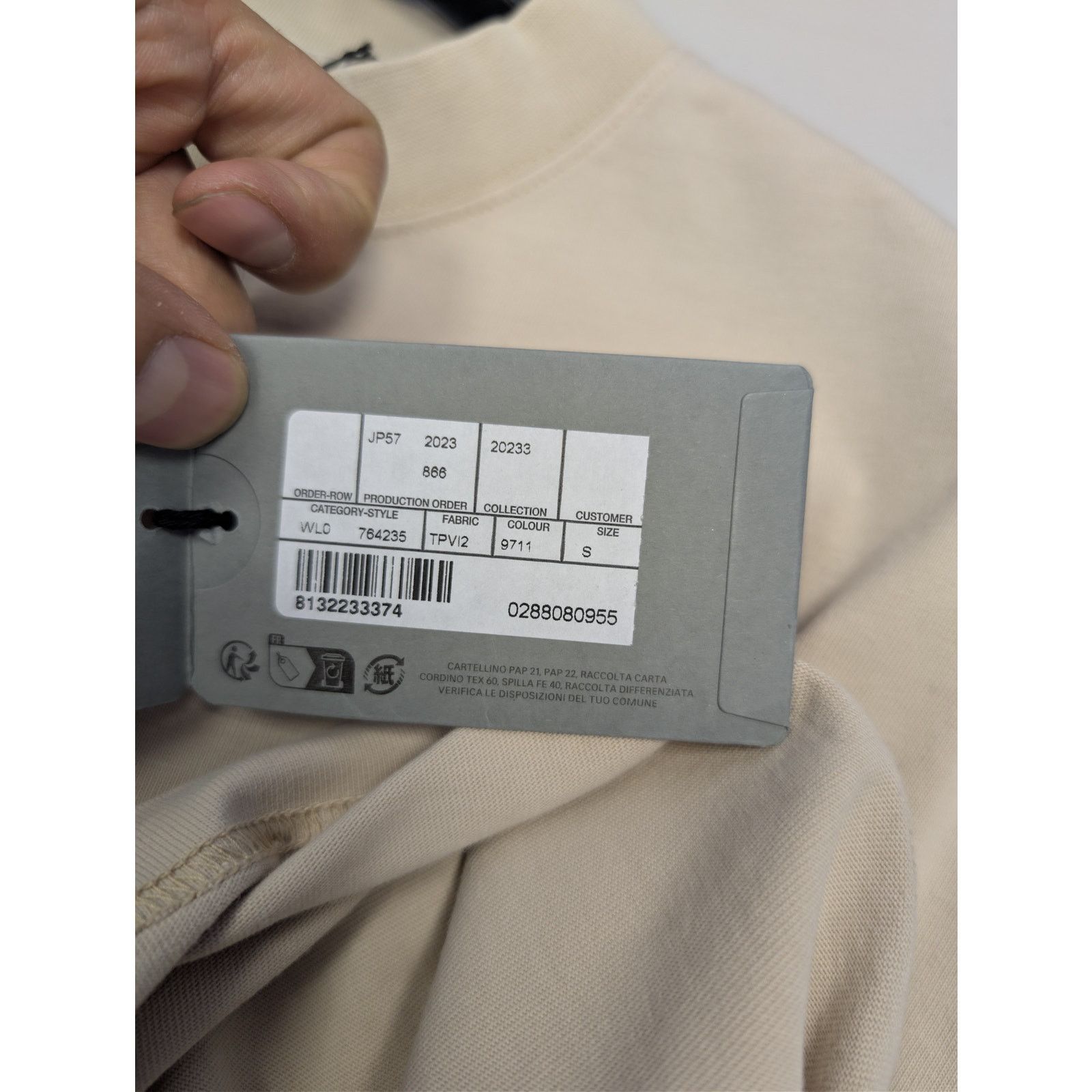 Balenciaga o1rshd1 Cotton Logo Medium Fit T-Shirt in Light Beige/Black Size US S / EU 44-46 / 1 - 22 Thumbnail
