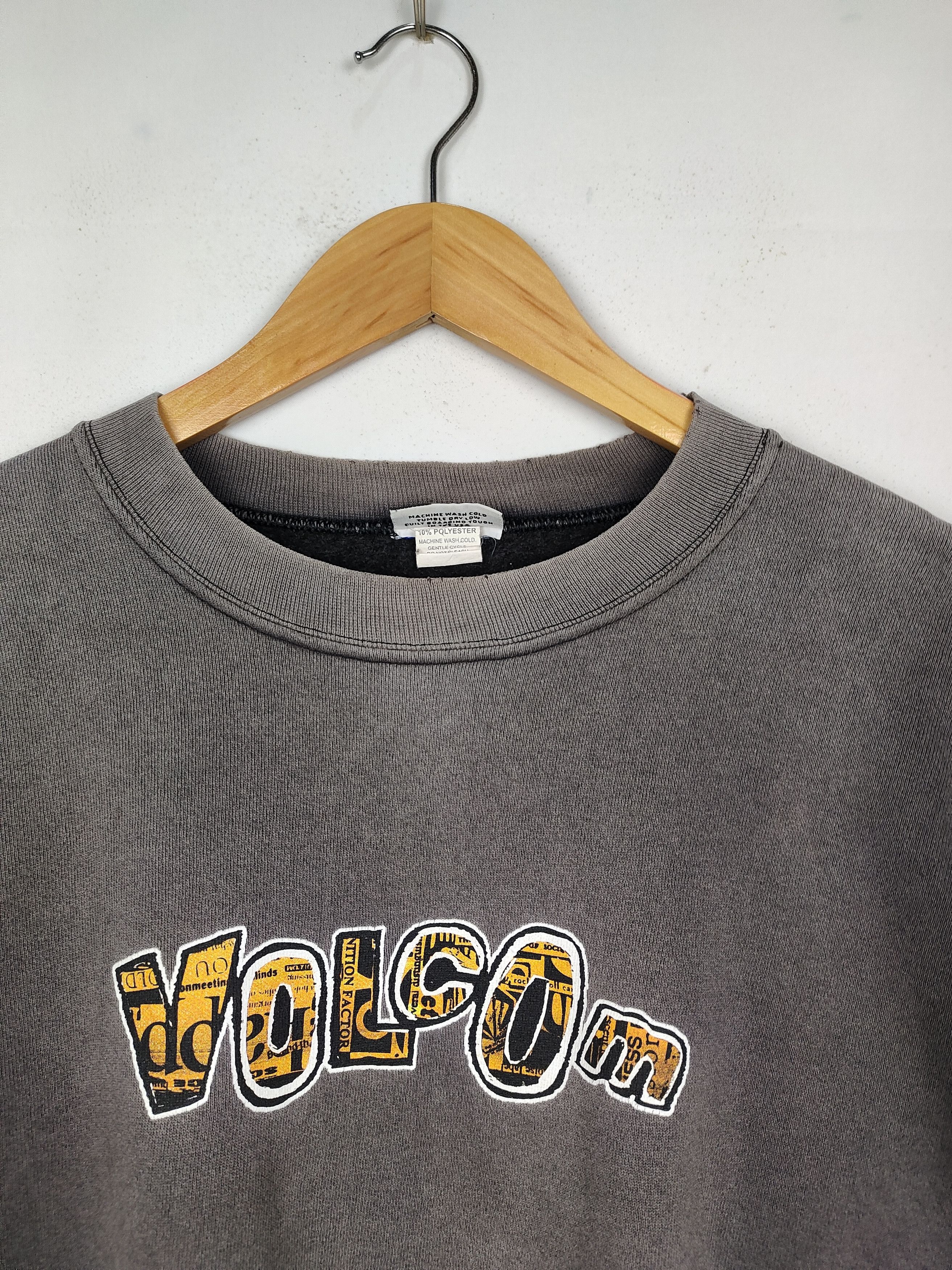 Volcom Vintage 90s Volcom Distressed sweatshirt Size US M / EU 48-50 / 2 - 2 Thumbnail
