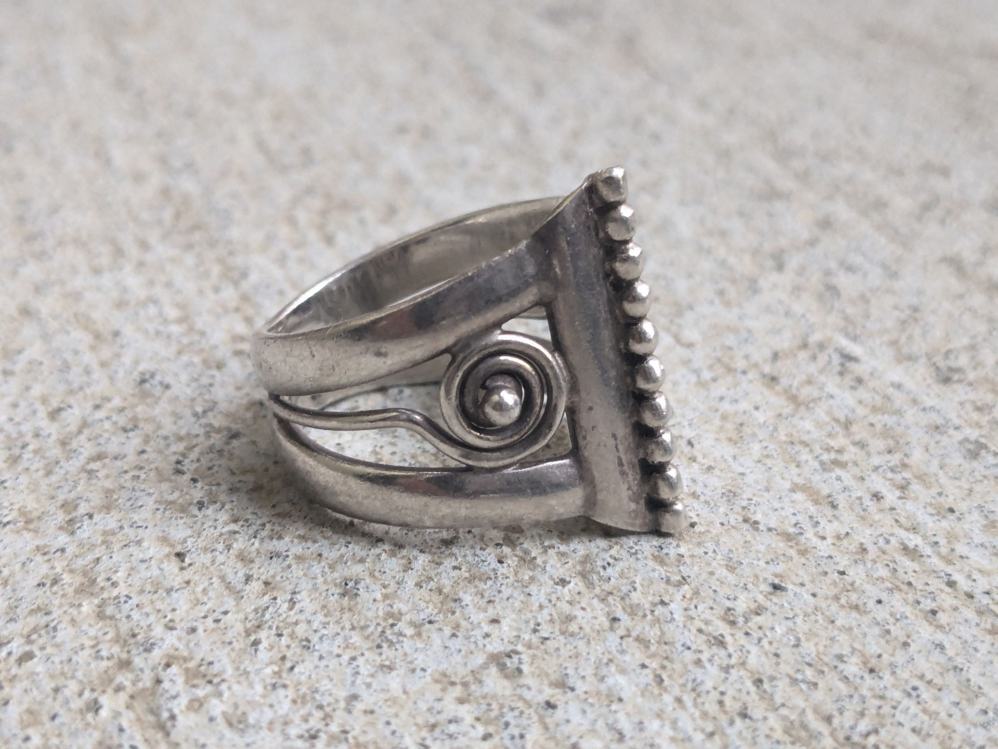 Vintage Vintage Sterling Silver Ring 8.75 Abstract Modern Avant Size ONE SIZE - 3 Thumbnail