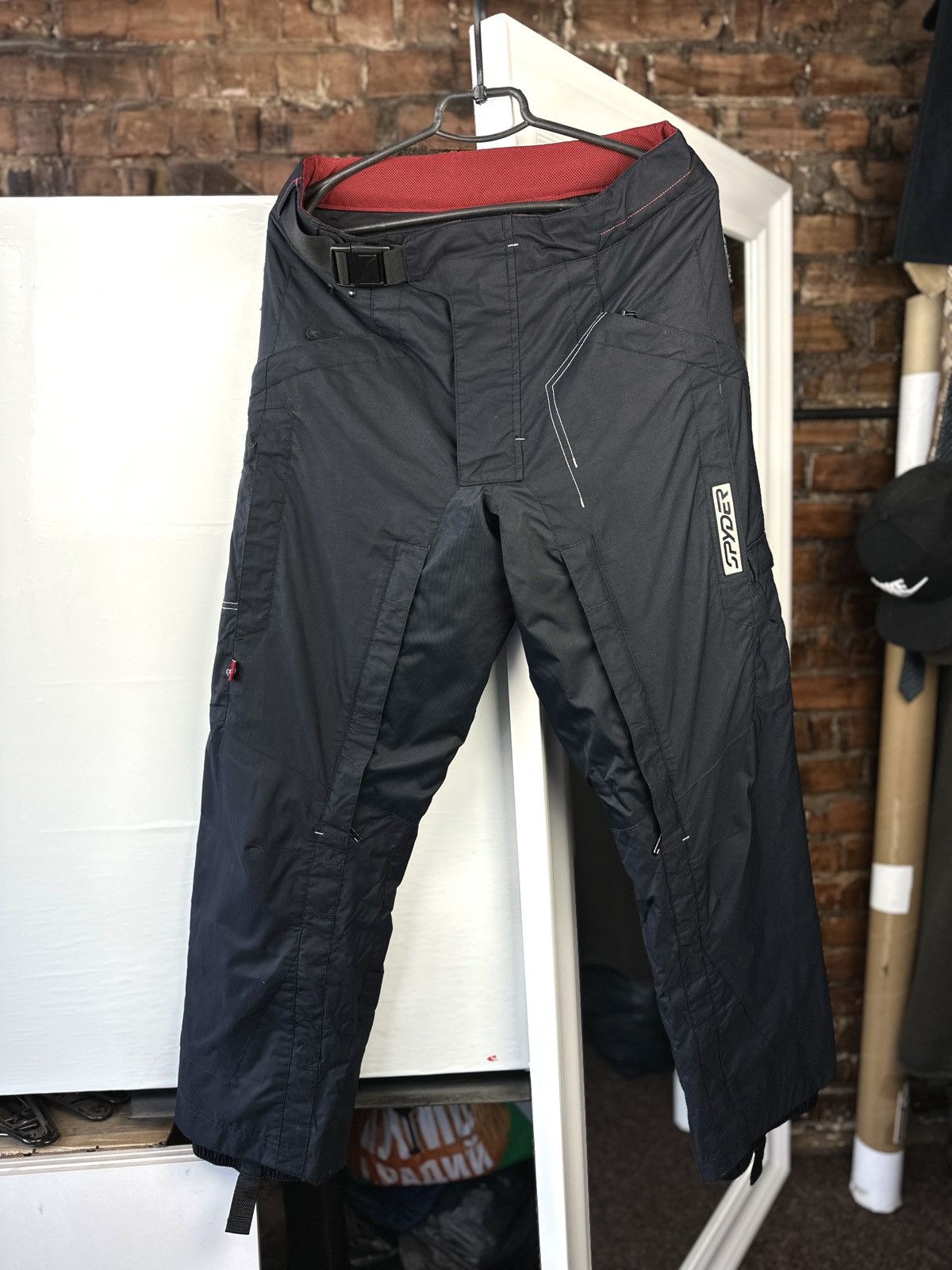 Spyder 🔥Men’s Spyder Team Venom Outdoor Pants Black Size: S Size US 31 - 1 Thumbnail