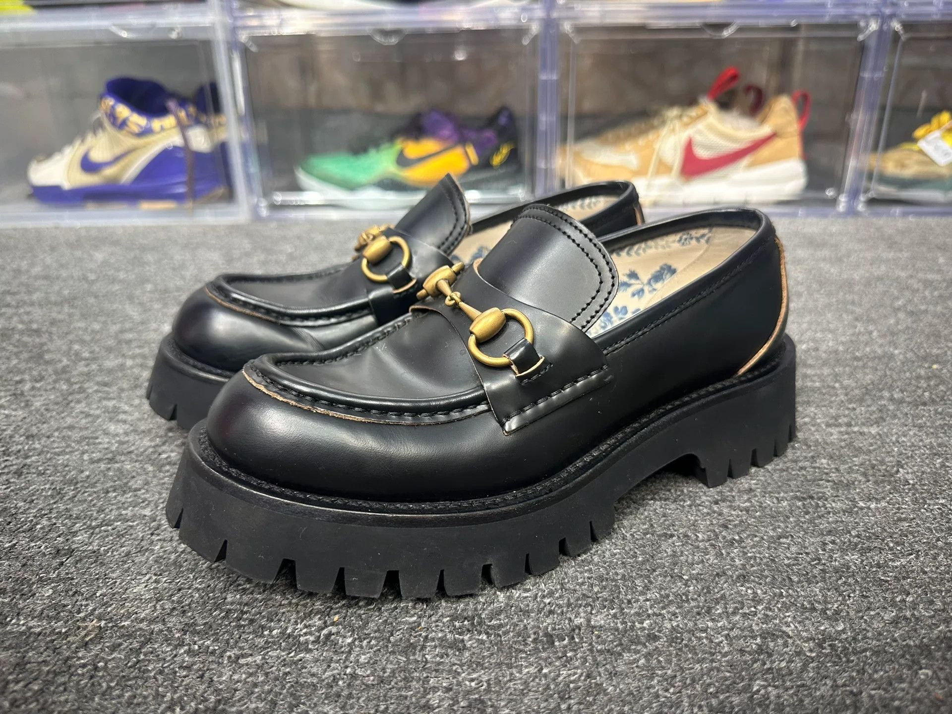 Gucci Gucci Black Lowtop Sneakers us_7 Women Size US 7 / IT 37 - 1 Thumbnail
