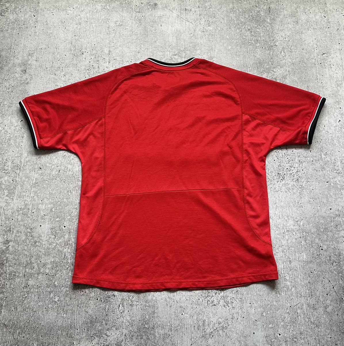 Umbro 2000/01 Umbro Manchester United Vintage Home Soccer Jersey Size US L / EU 52-54 / 3 - 15 Thumbnail