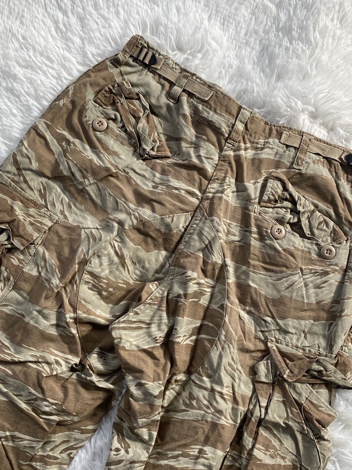 Vintage Vintage Army Tiger Stripe Camouflage Cargo Pant Size US 34 / EU 50 - 14 Thumbnail