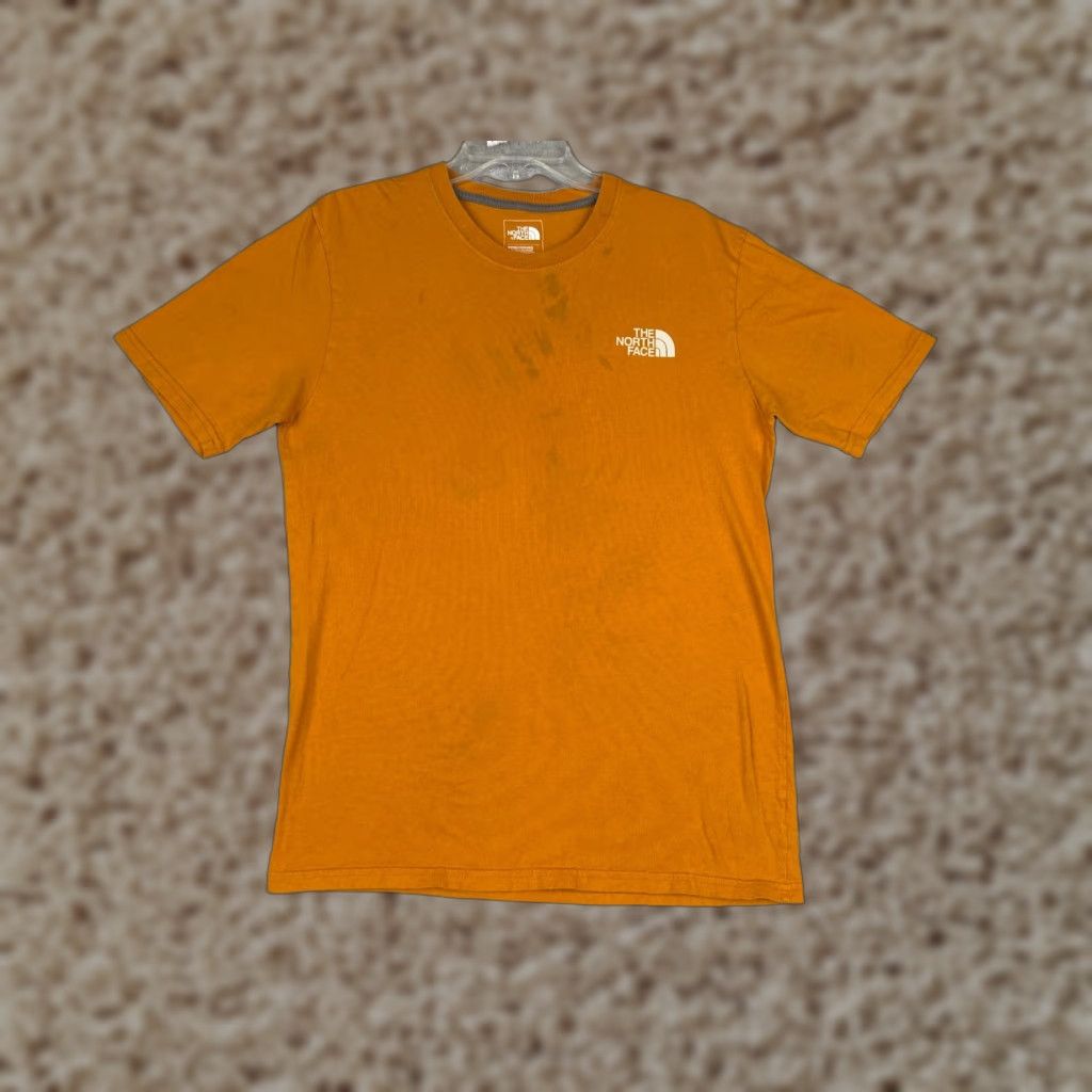 The North Face The North Face Shirt Men M Orange 100% Cotton Short Sleeve Crew Neck Read Size US M / EU 48-50 / 2 - 1 Thumbnail