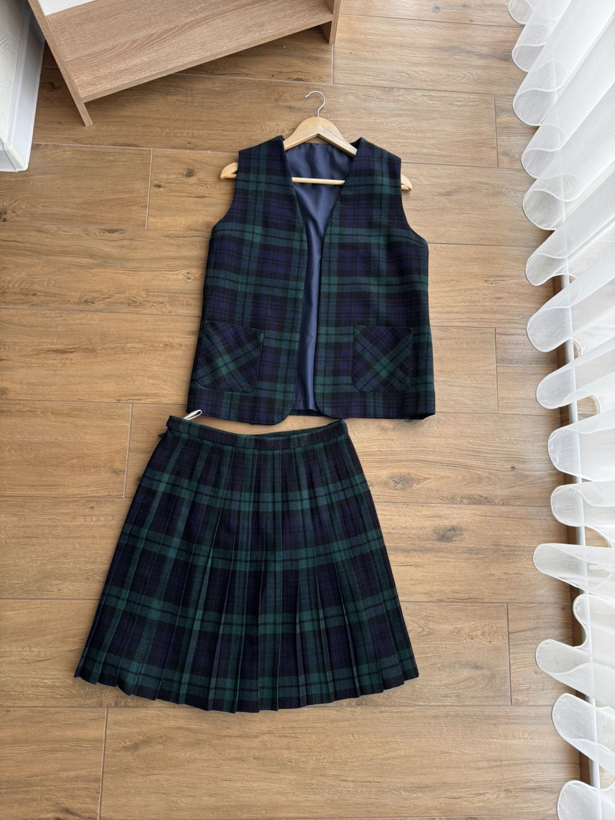 New England Shirt Company × Vintage Vintage Allander House of Fraser 90’s Tartan Wool Skirt&Vest Size 28" / US 6 / IT 42 - 4 Thumbnail