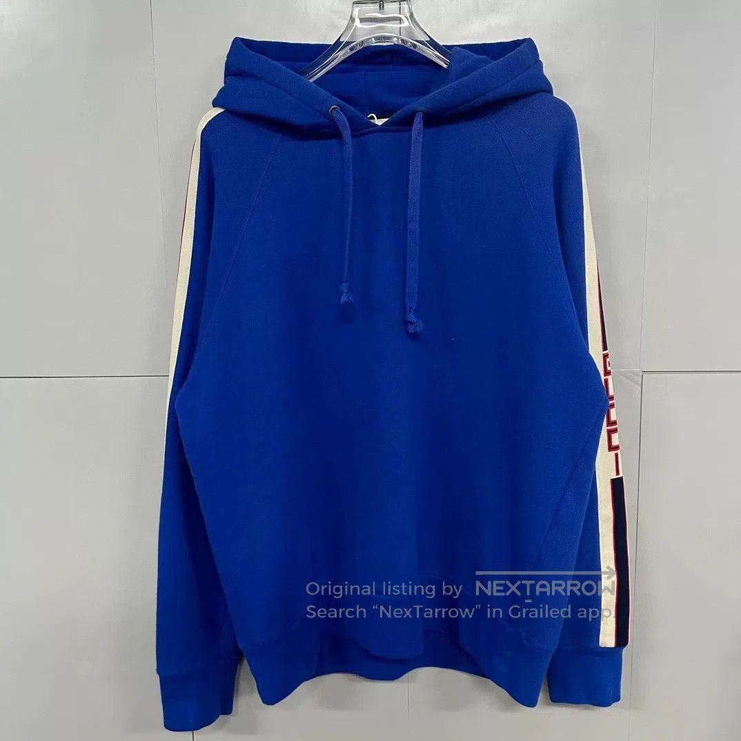 Gucci electric blue logo hoodie with hood. Size US XL / EU 56 / 4 - 1 Thumbnail