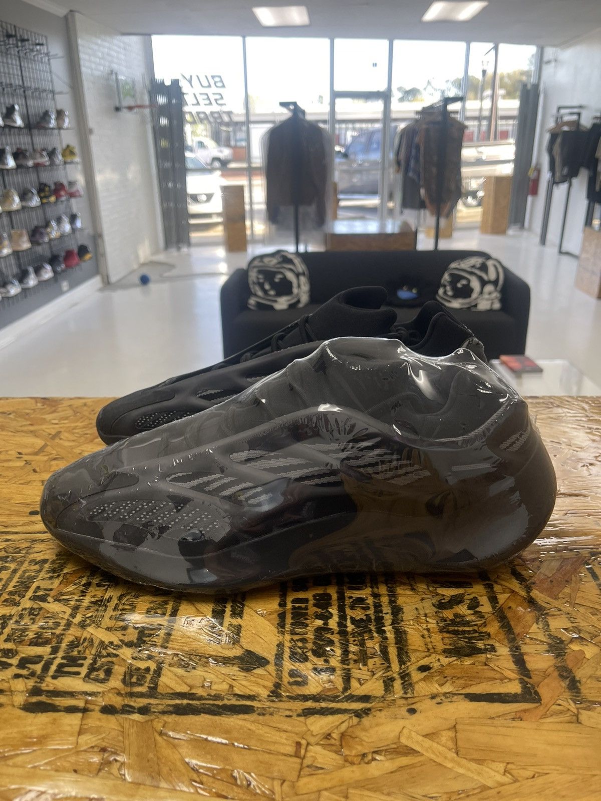 Adidas Yeezy 700 V3 Alvah (14.5) Size US 14 / EU 47 - 1 Thumbnail