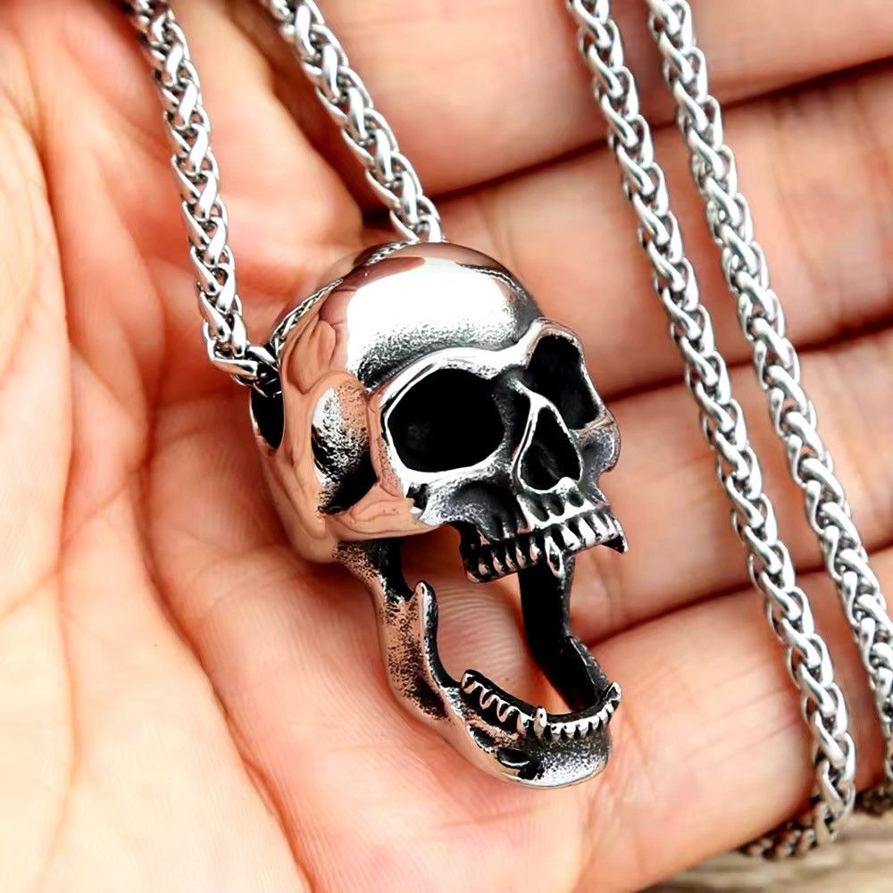 Jewelry Gothic Skull Pendant Necklace Size ONE SIZE - 1 Thumbnail