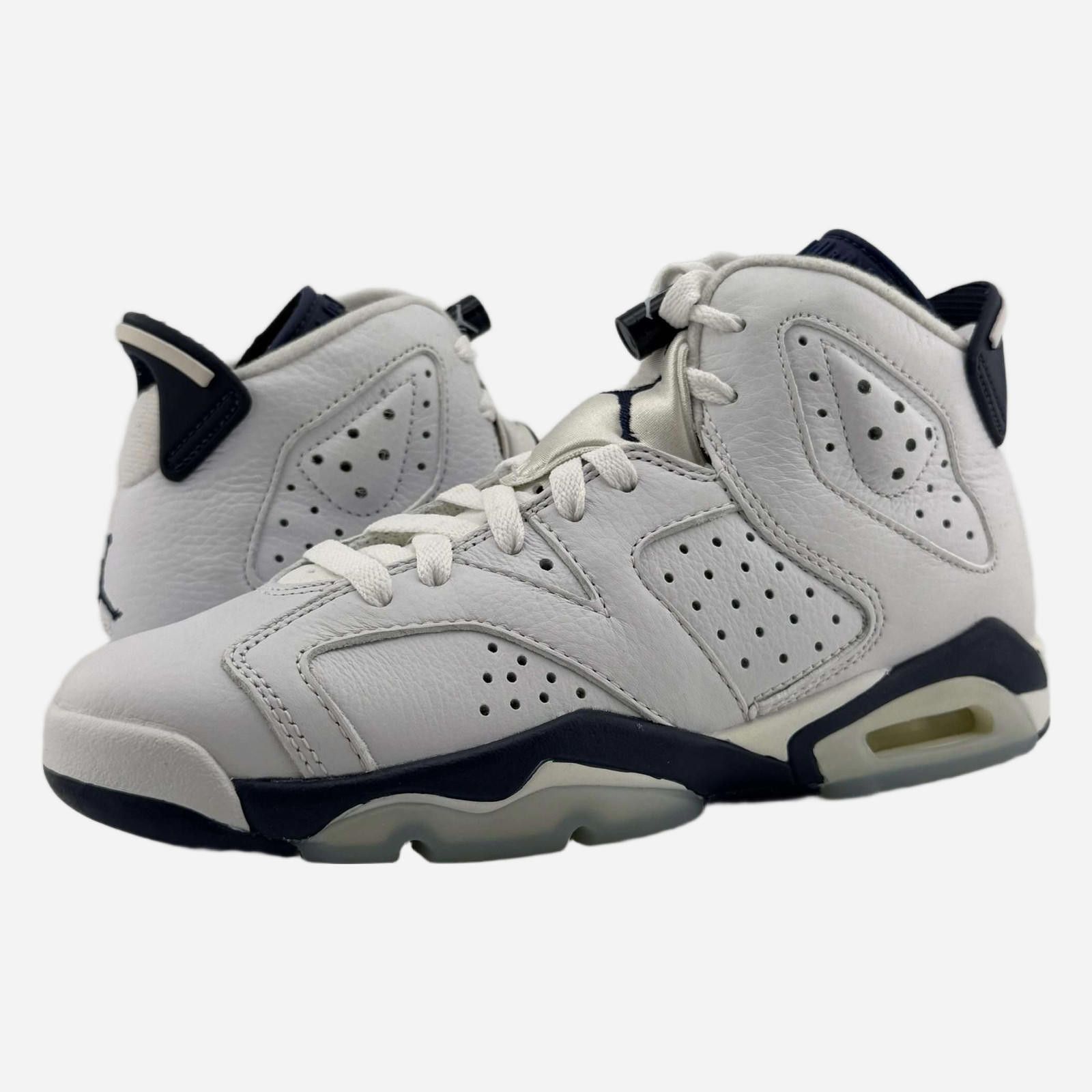 Jordan Brand Air Jordan 6 Retro GS White Midnight Navy 5Y Size US 5 / EU 37 - 1 Thumbnail