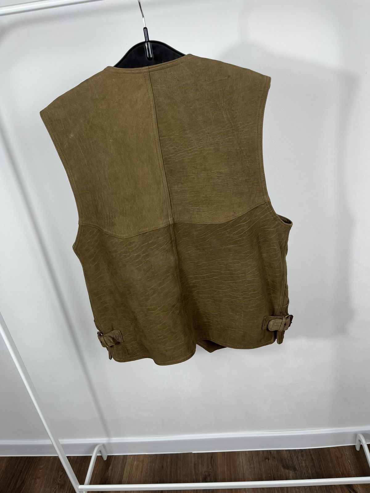 Genuine Leather Men’s Brown Genuine Leather Vest Size 50 EU Size US M / EU 48-50 / 2 - 13 Thumbnail
