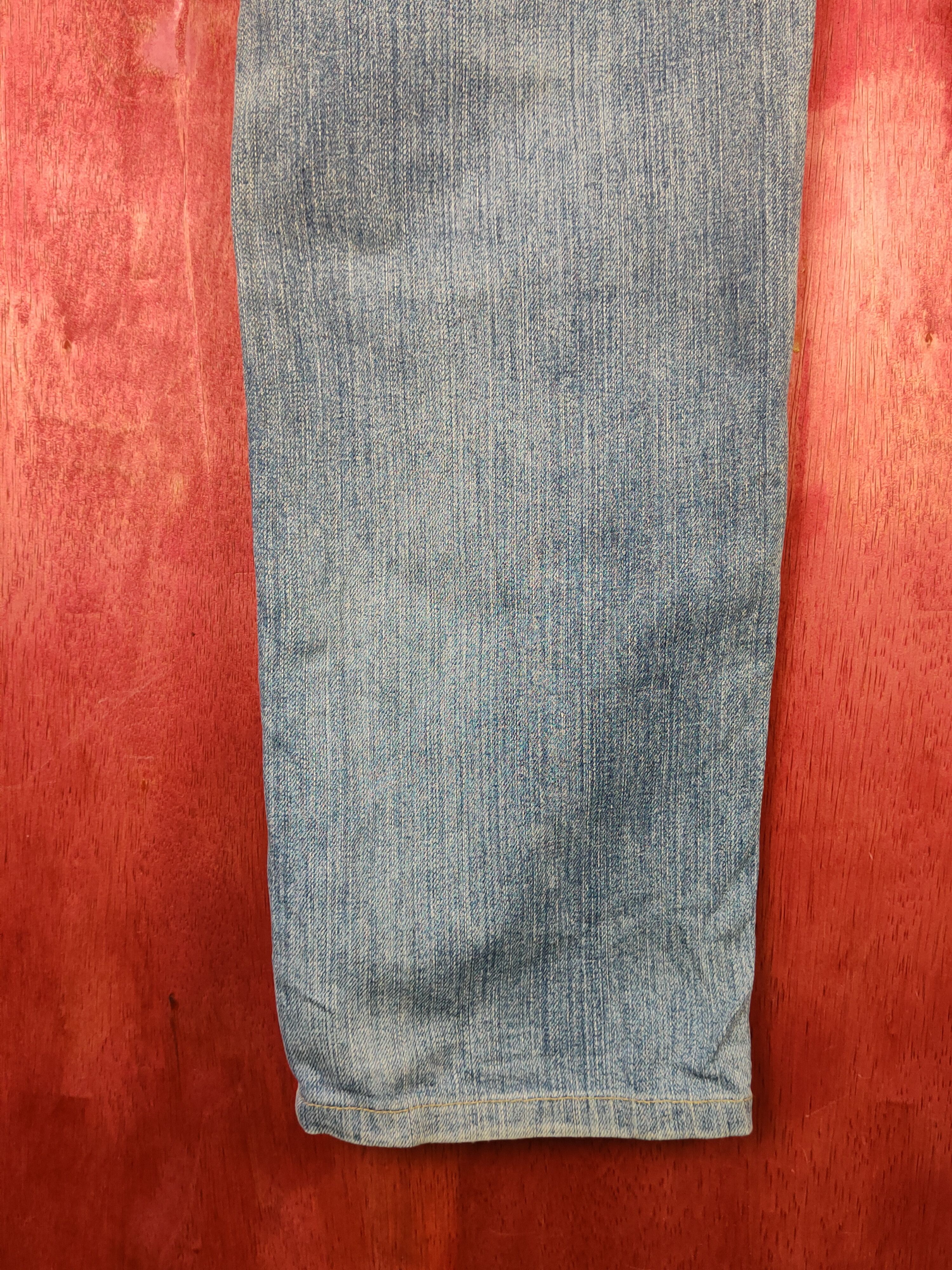 Japanese Brand Wrangler Blue Faded Distressed Ripped Jeans #S2202 Size US 33 - 11 Thumbnail