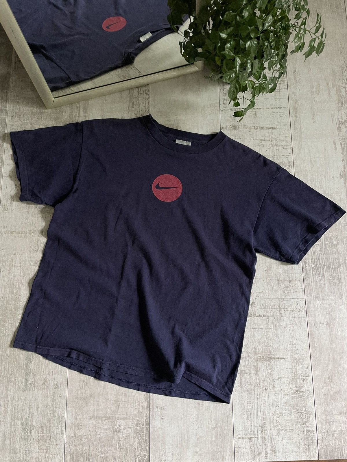 Nike × Vintage Vintage Nike Y2K Central Logo T-Shirt Swoosh Blue Fade RARE Size US L / EU 52-54 / 3 - 2 Thumbnail