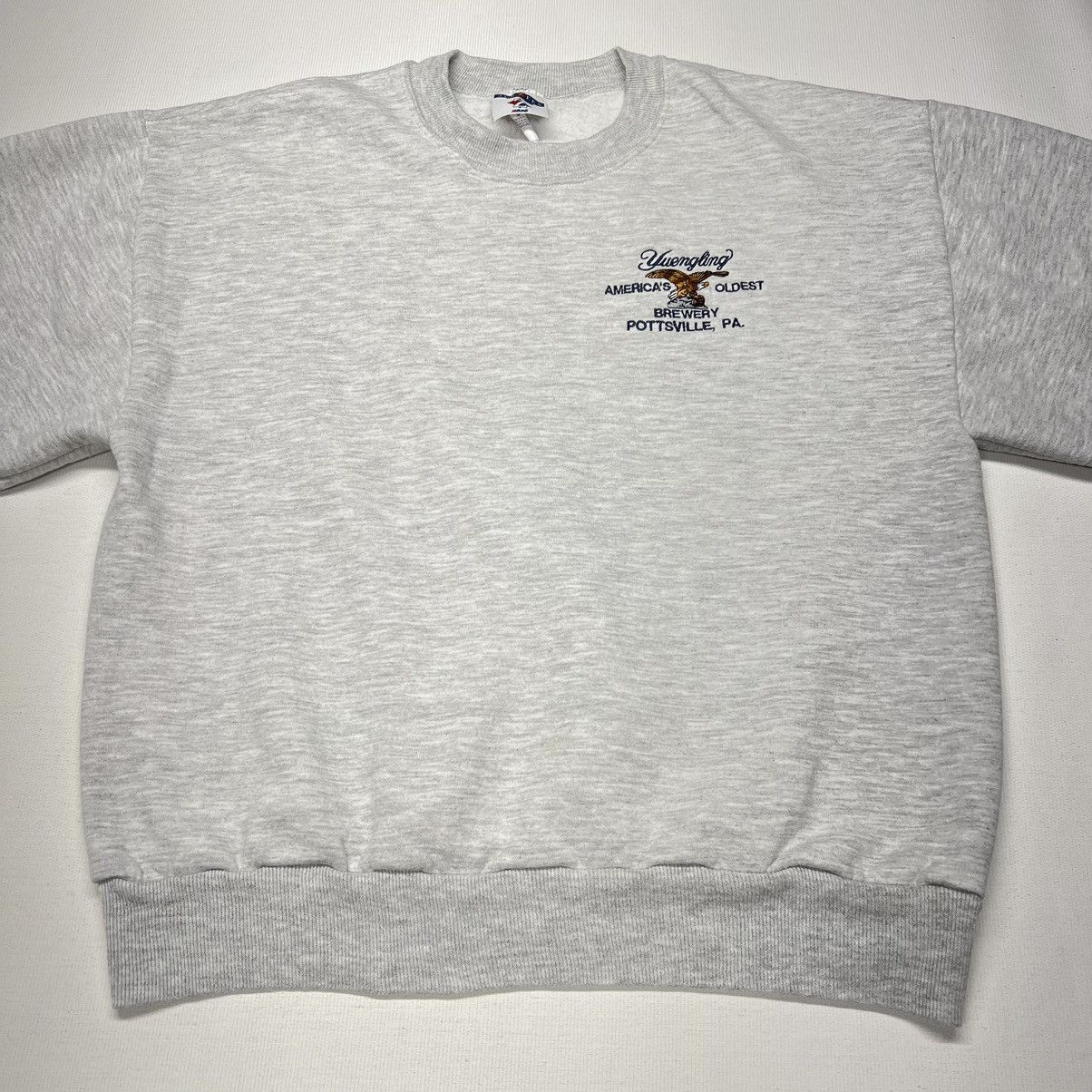 Vintage VTG Yuengling Crewneck Sweatshirt Grey Sweater Embroidered Size US M / EU 48-50 / 2 - 2 Thumbnail