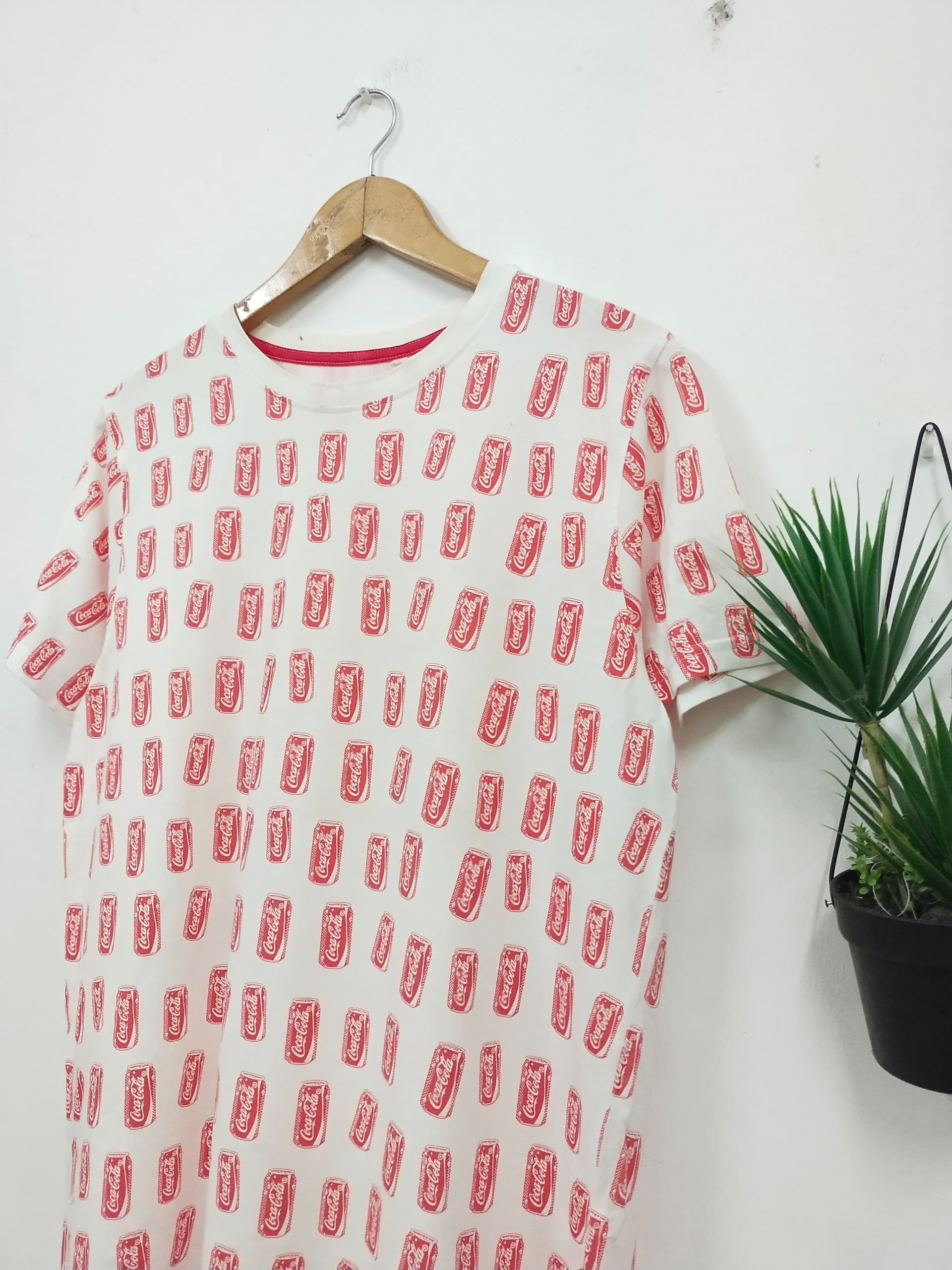 Coca Cola Coca Cola abstract pop art full print graphic tee Size US L / EU 52-54 / 3 - 4 Thumbnail