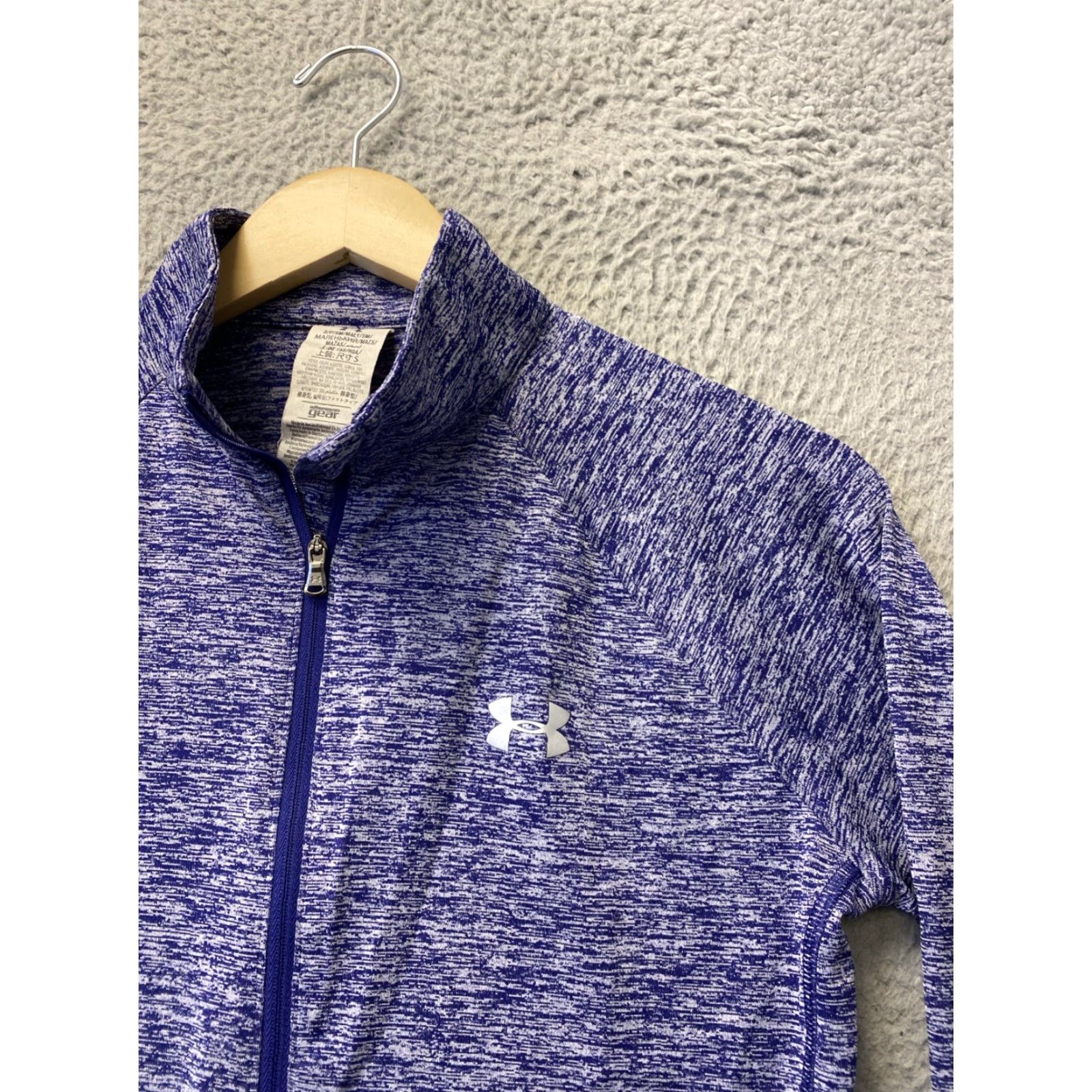 Under Armour Under Armour Womens Half-Zip Performance Pullover Blazing Purple S 122-7 Size S / US 4 / IT 40 - 3 Thumbnail