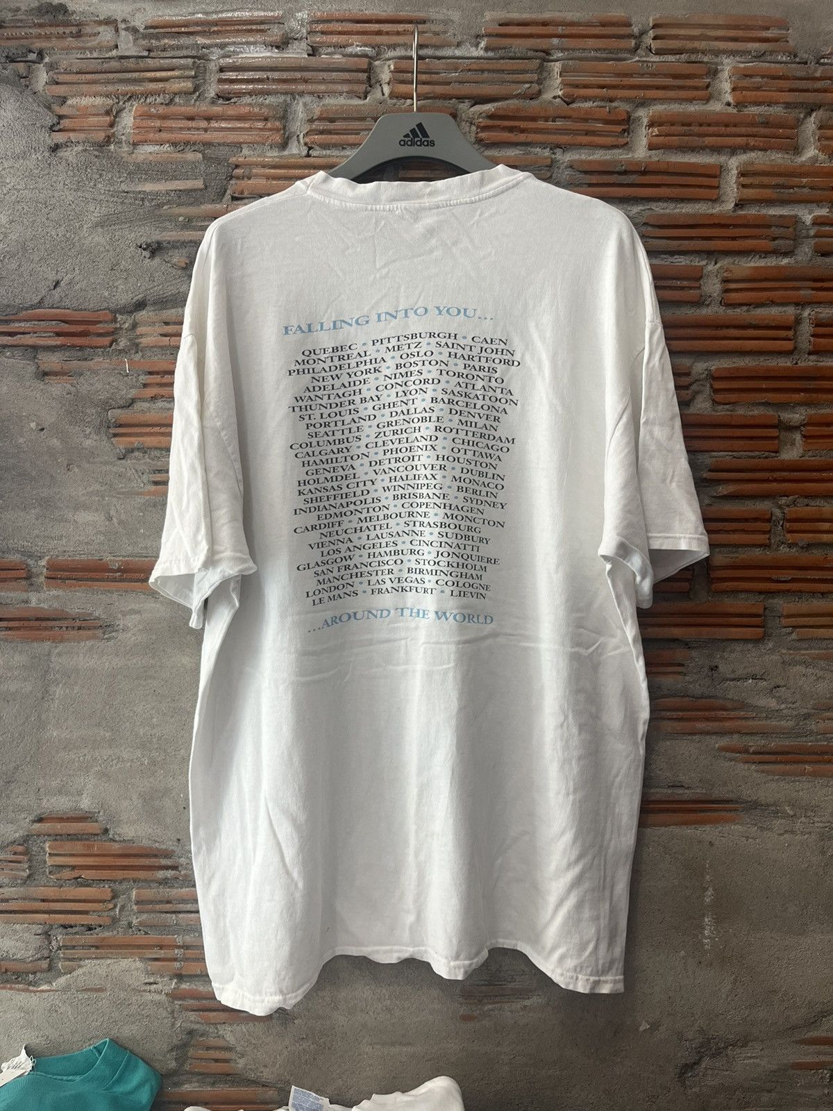 Band Tees Vintage Celine Dion Falling into You Around The World 1996’s Size US XXL / EU 58 / 5 - 3 Thumbnail